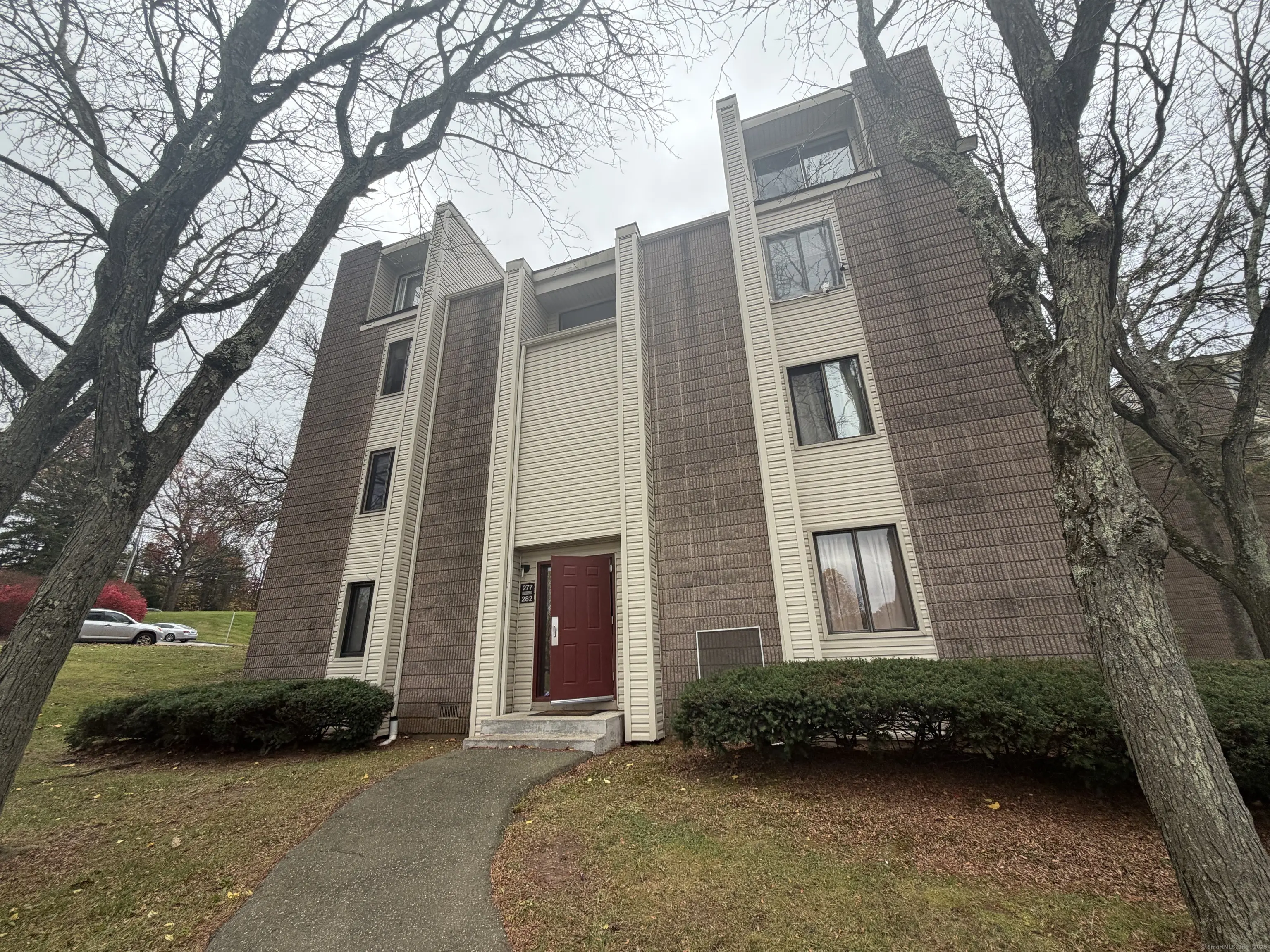 280 Burgundy Hill Lane 280, Middletown