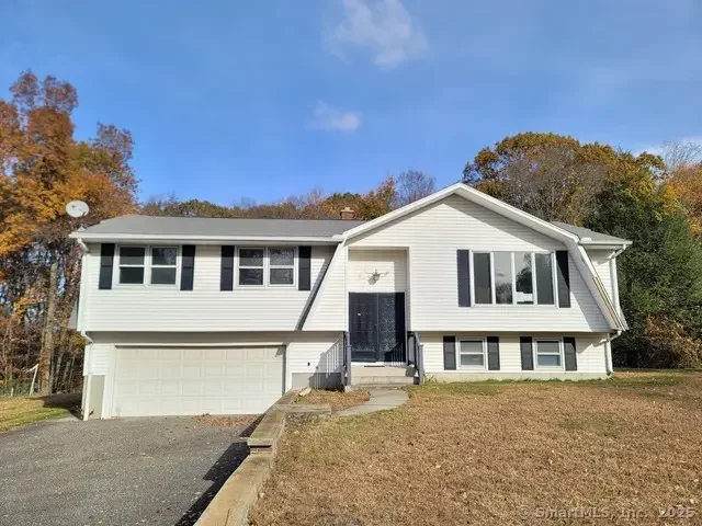 150 Inwood Drive, Naugatuck