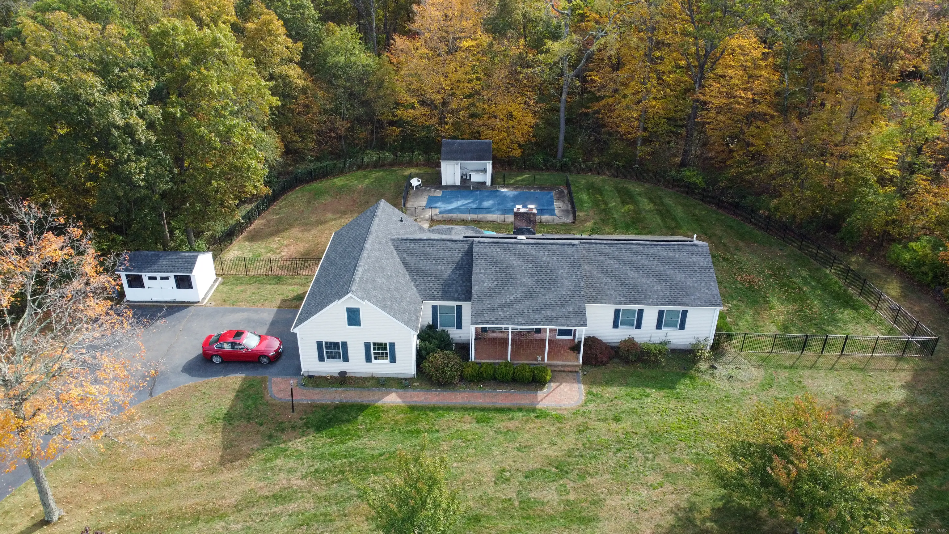 19 Rolling Hills Drive, North Branford