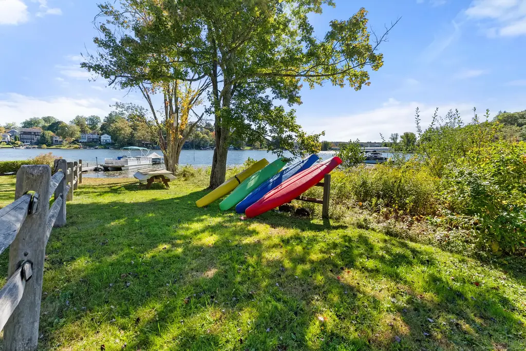 44 Bantam Lake Heights, Morris