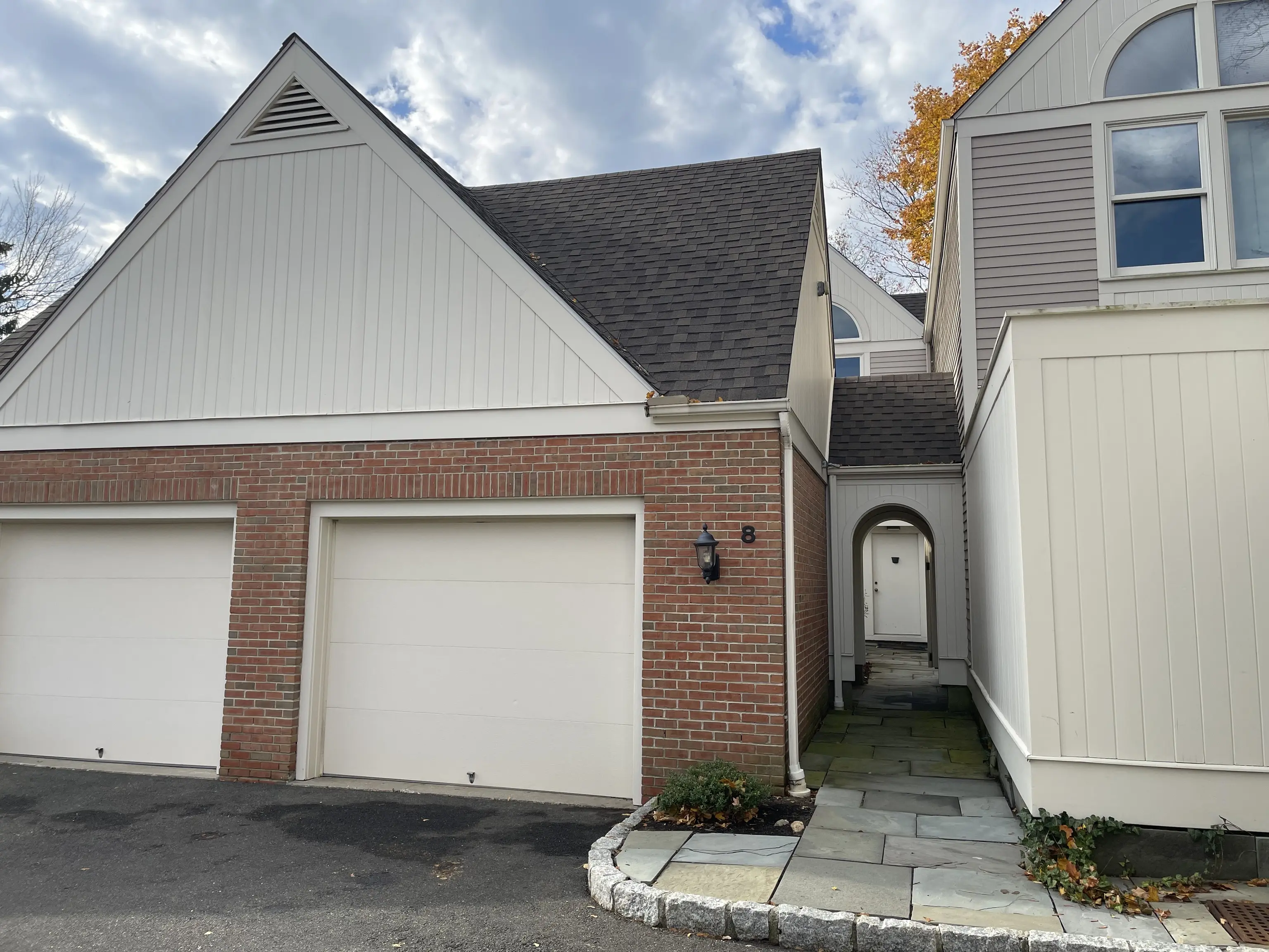 8 Sedgwick Village Lane 8, Darien