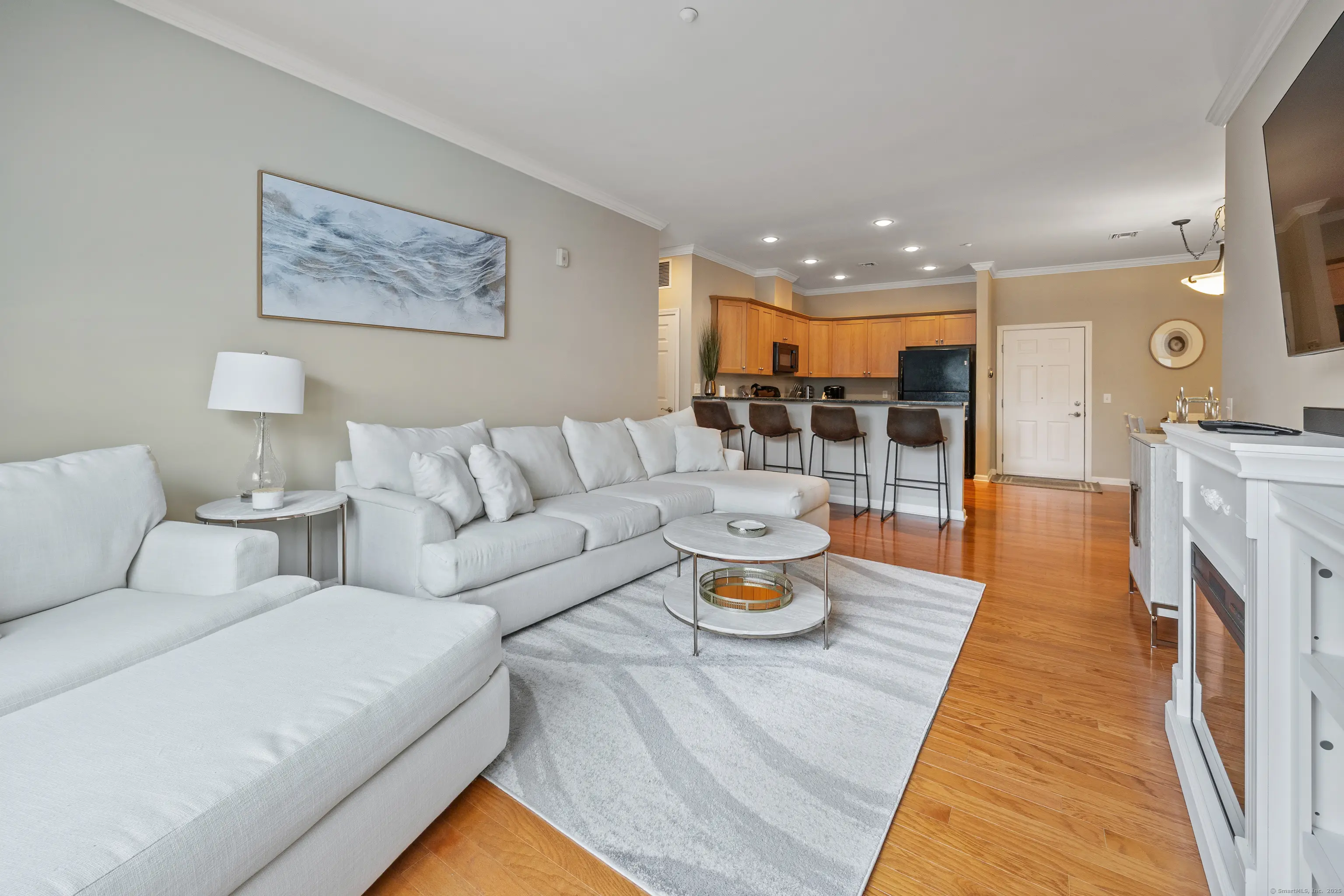 1 King Philip Drive 202, West Hartford