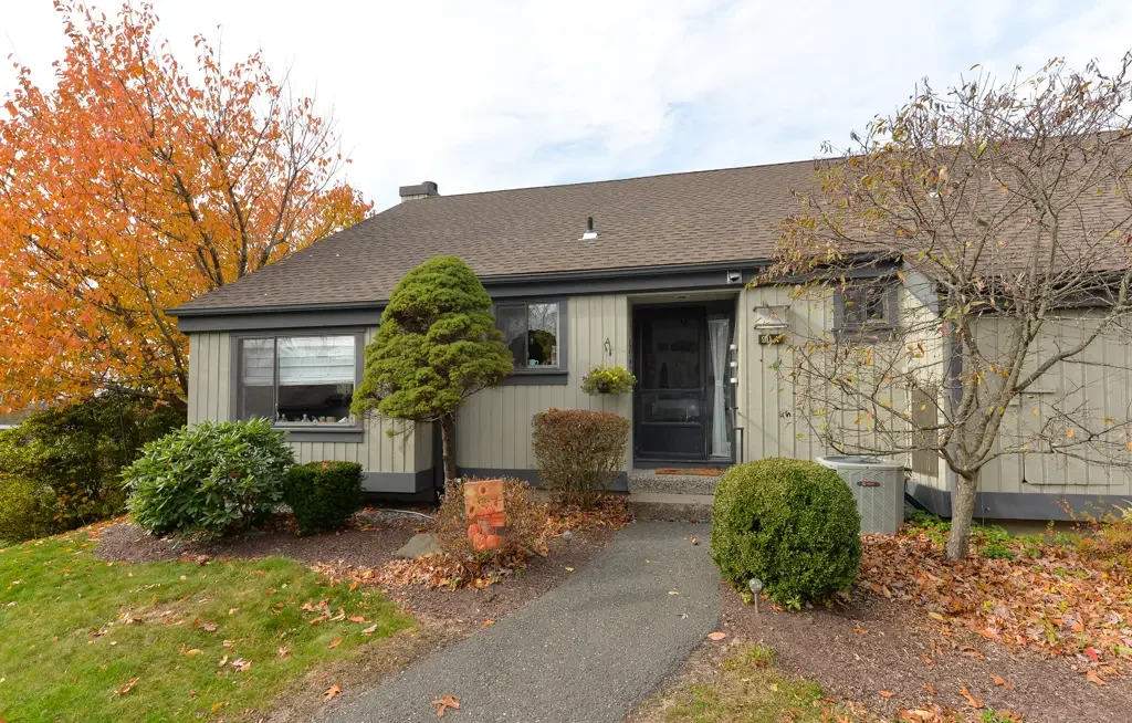 911a Heritage Village Road 911 A, Southbury