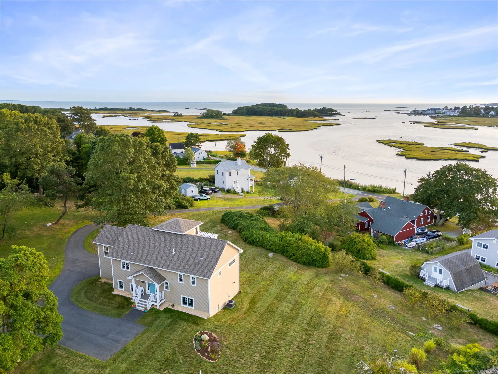 94 Old Black Point Road, East Lyme