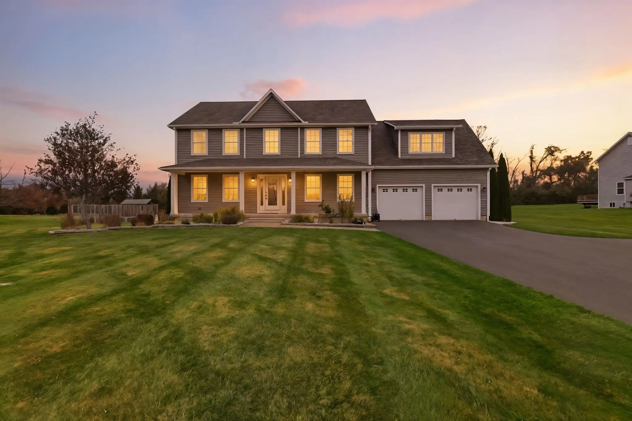 10 Hayfield Lane, East Windsor