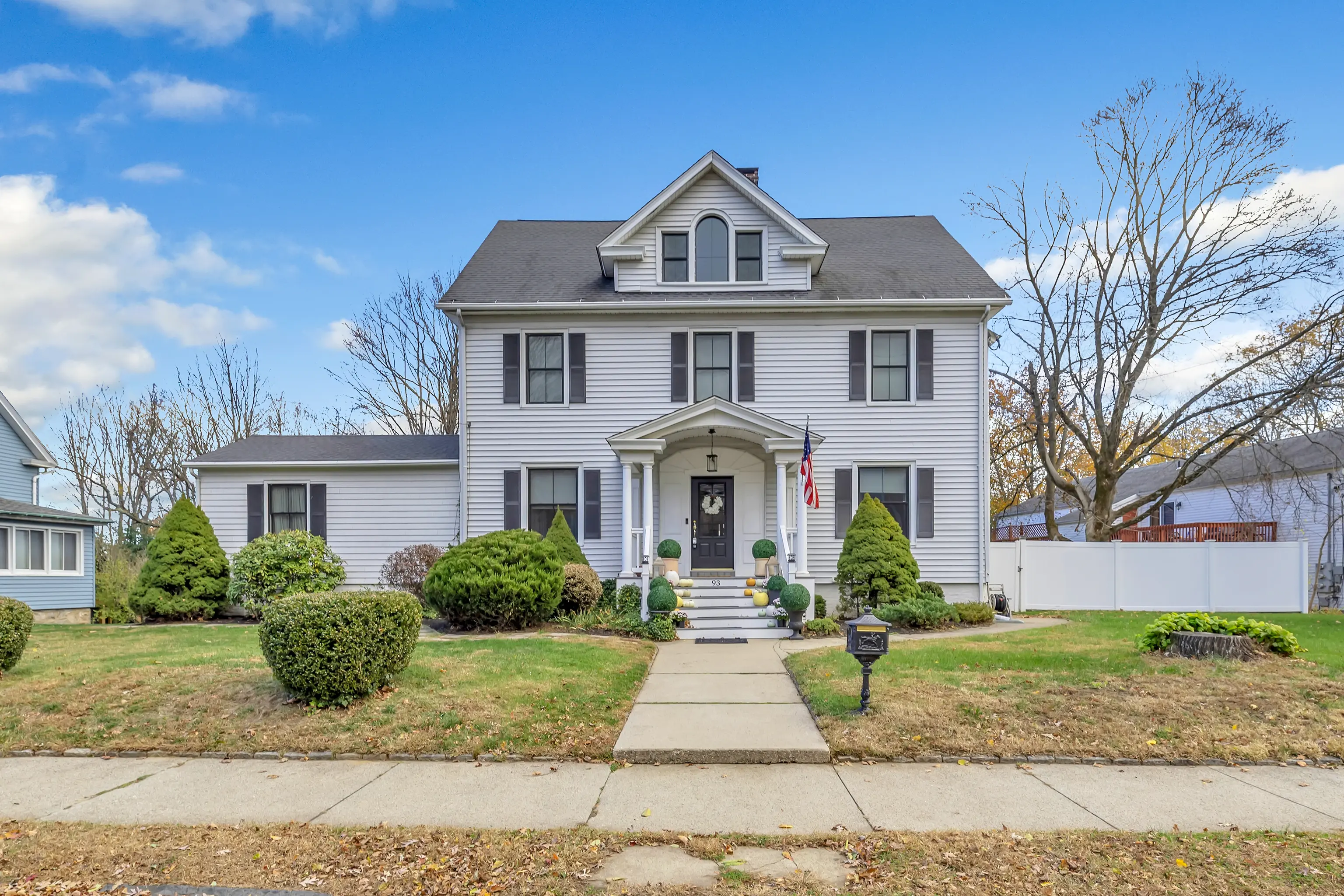 93 Myrtle Street, Shelton