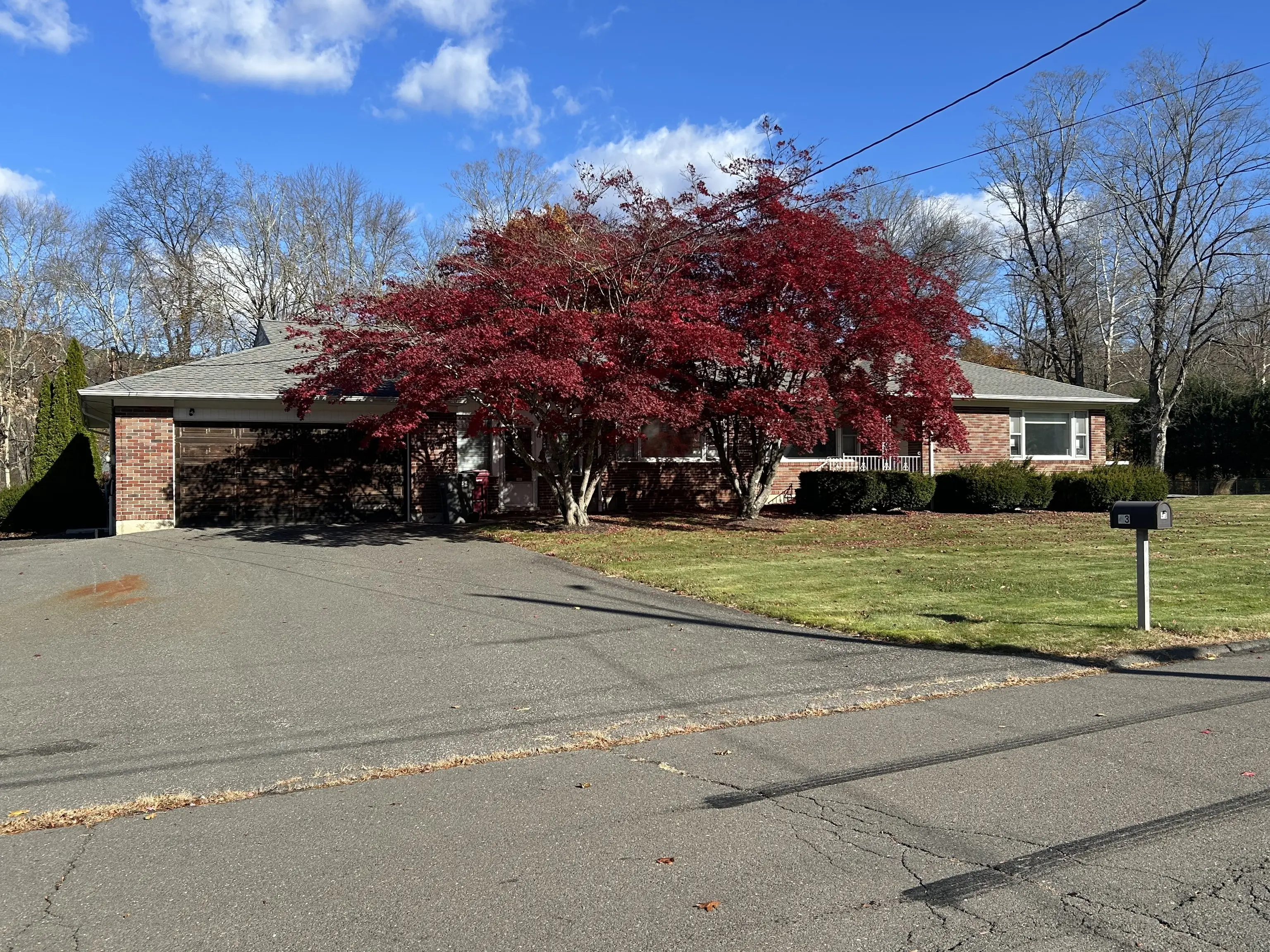 43 Margaret Circle, Naugatuck