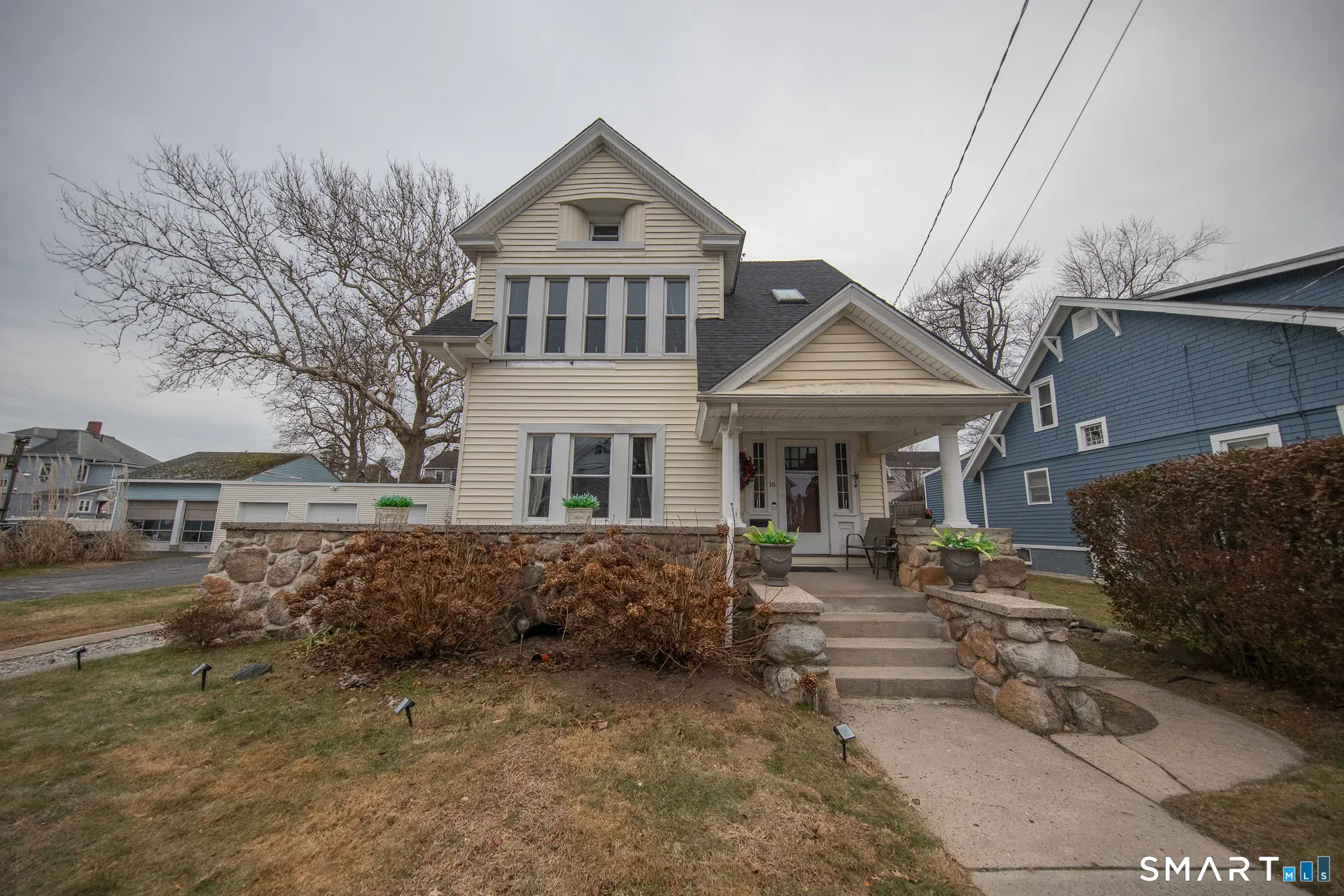 16 Pacific Street, New London