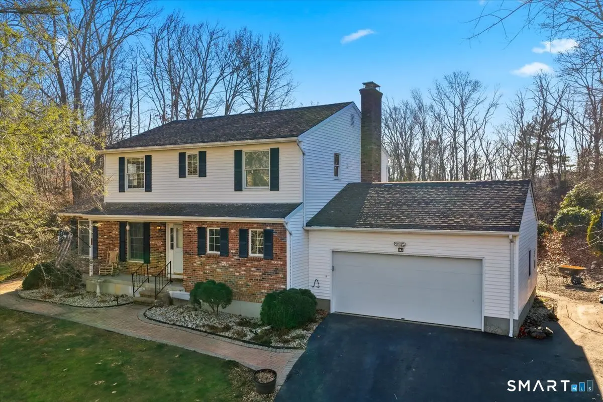17 Inchcliffe Drive, Ledyard