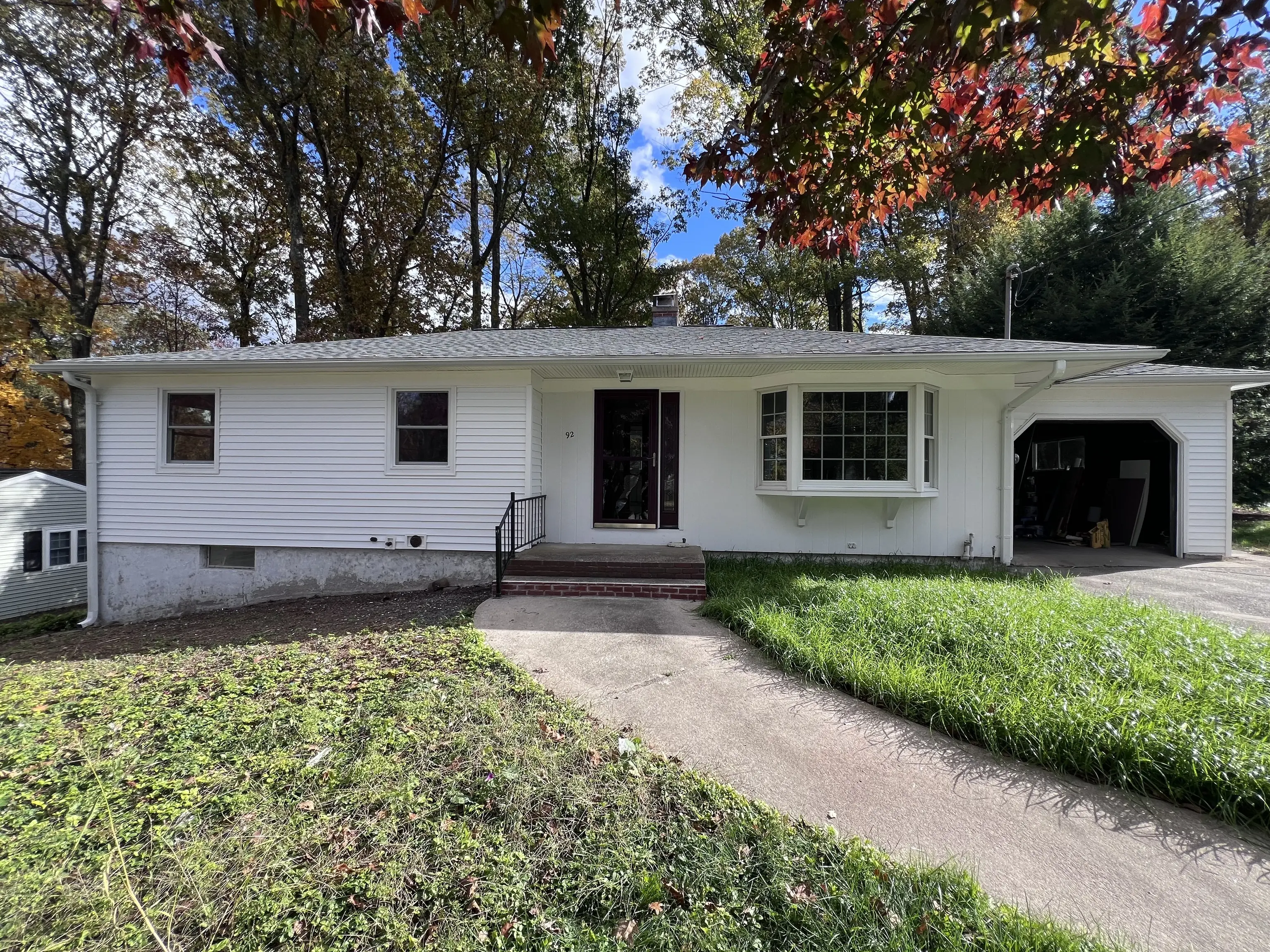 92 Birch Lane, Naugatuck