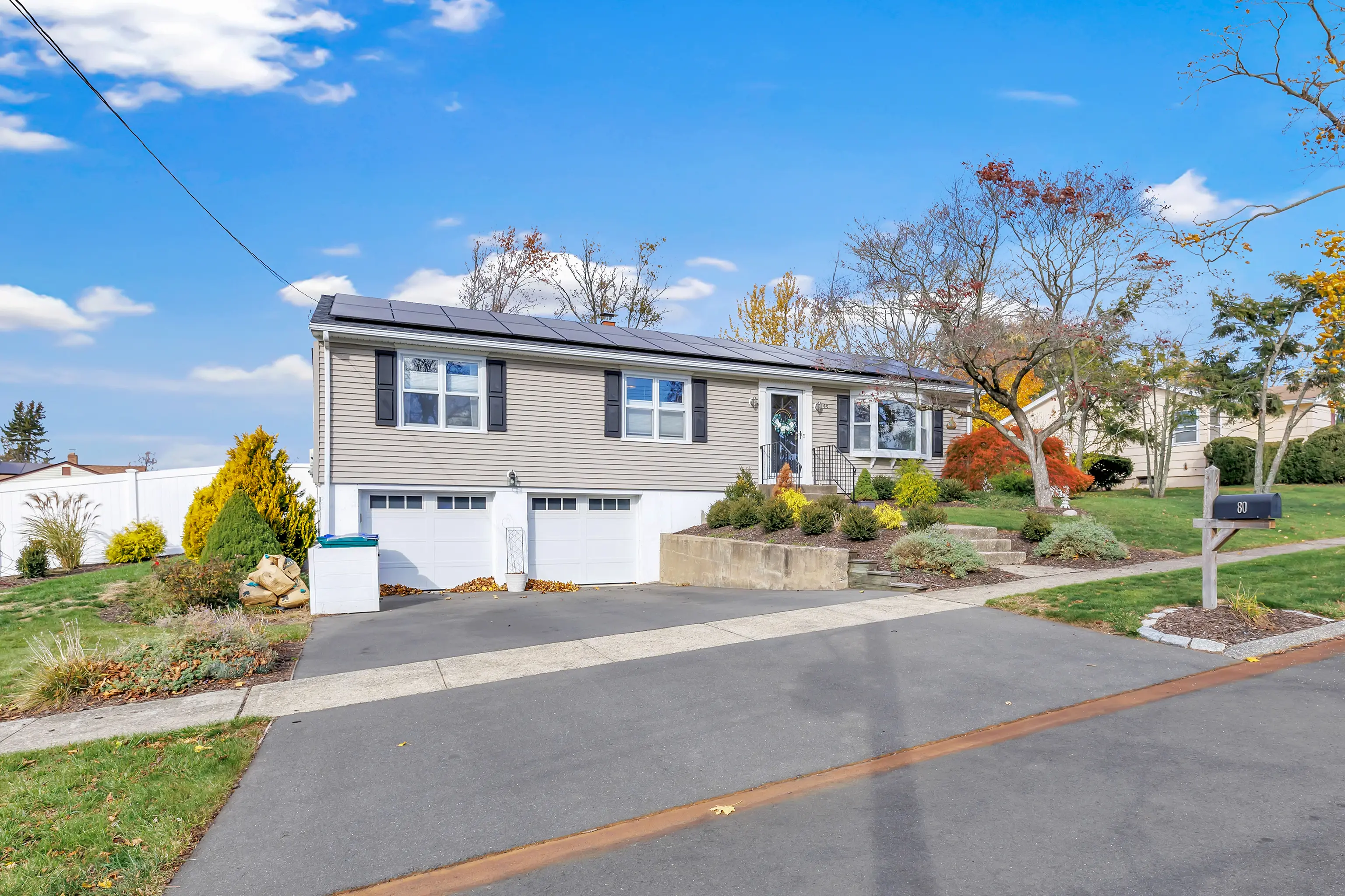 80 Daniel Drive, Stratford