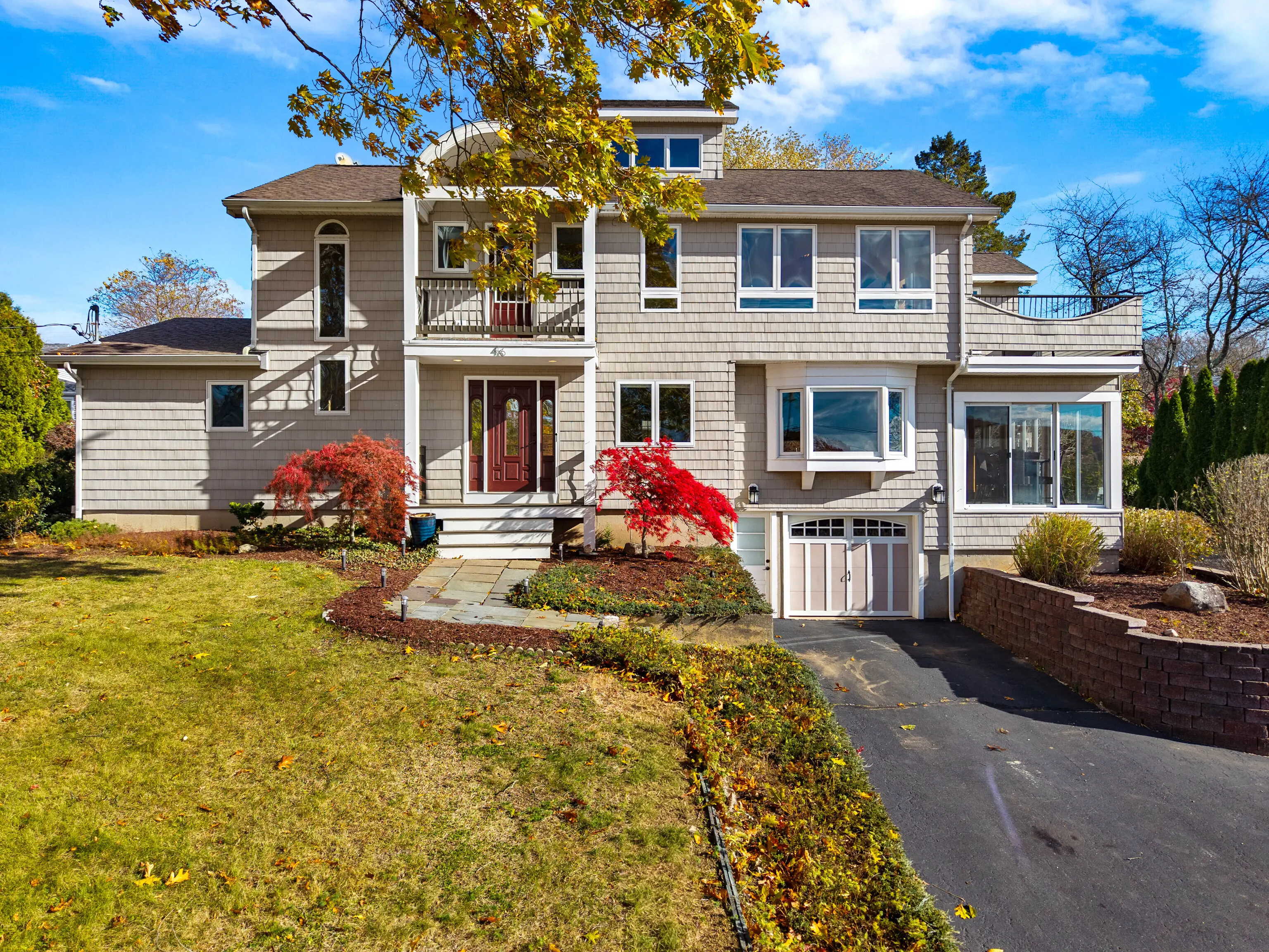 46 Old Black Point Road, East Lyme