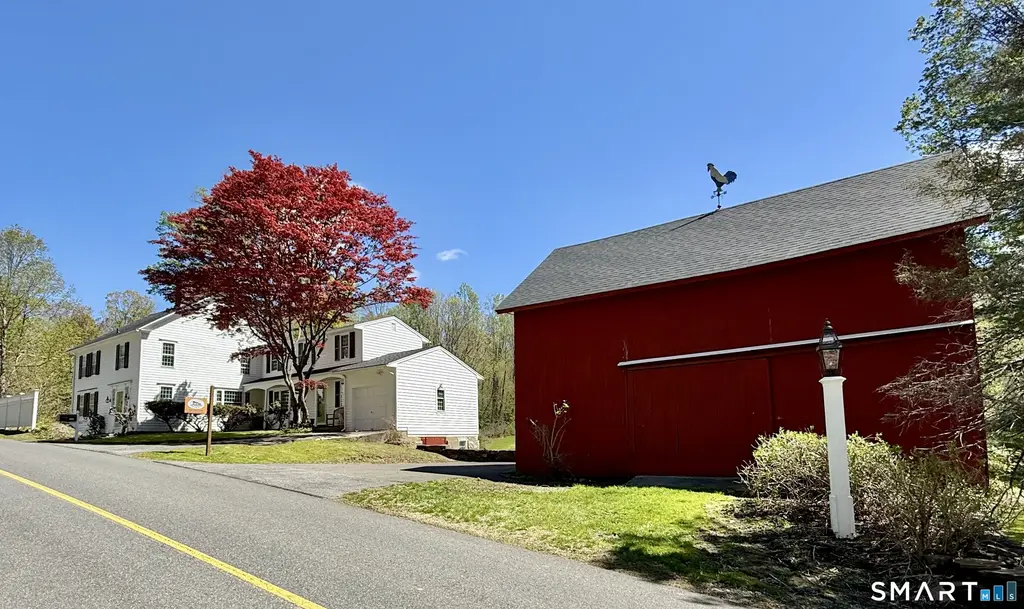 114 Carmel Hill Road North, Bethlehem
