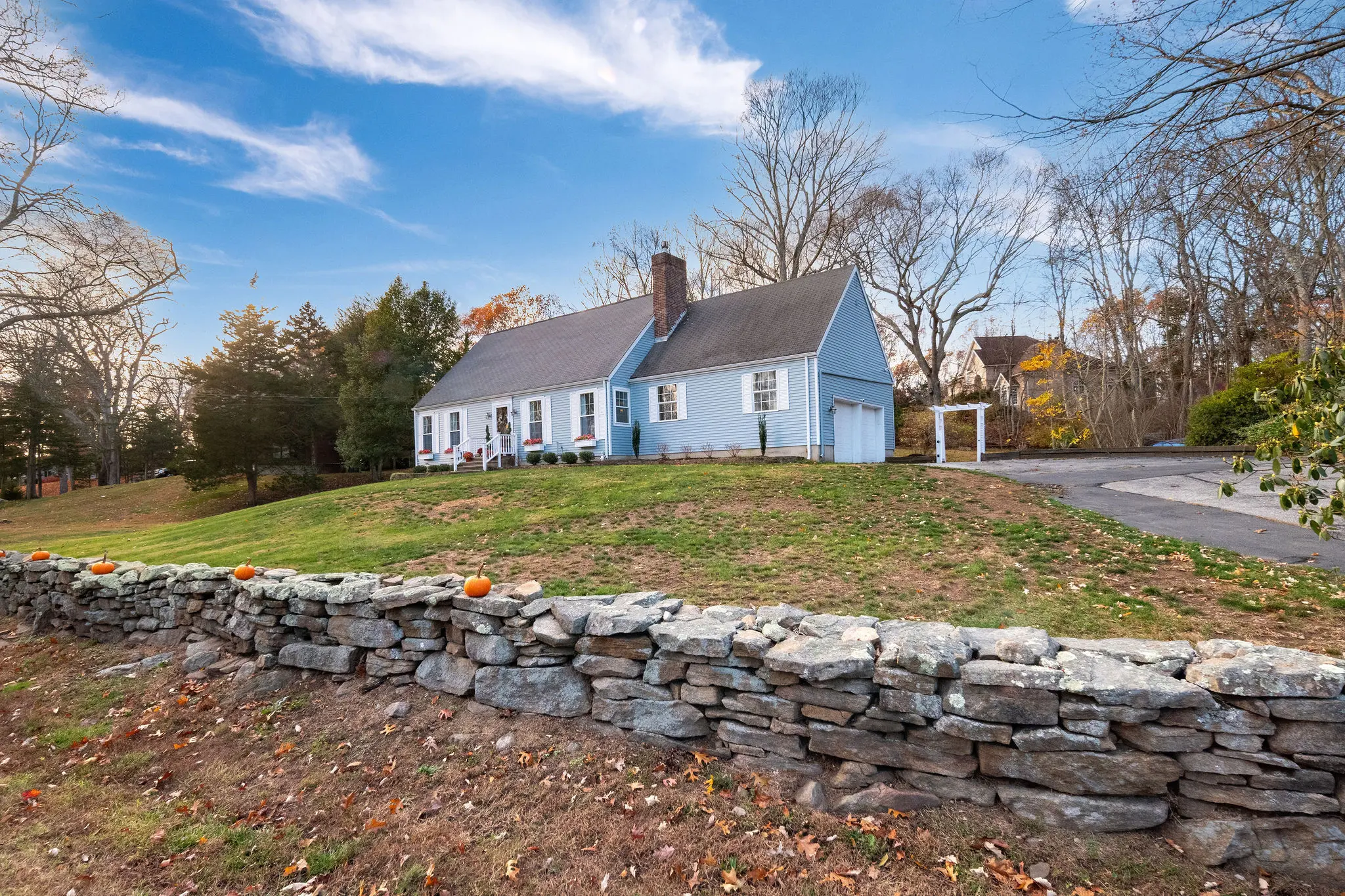 109 Old Post Road, Clinton