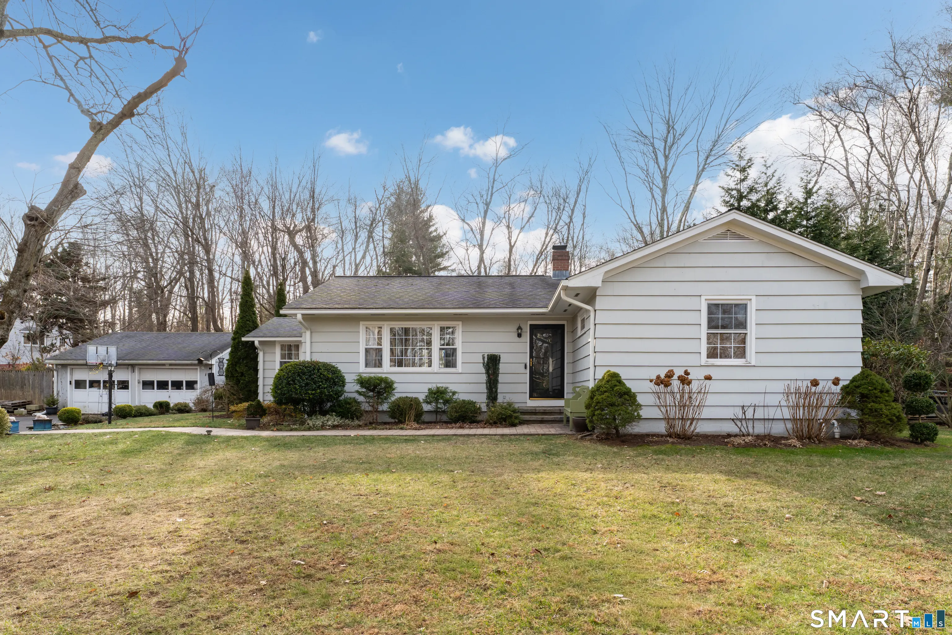 43 Fort Path Road, Madison