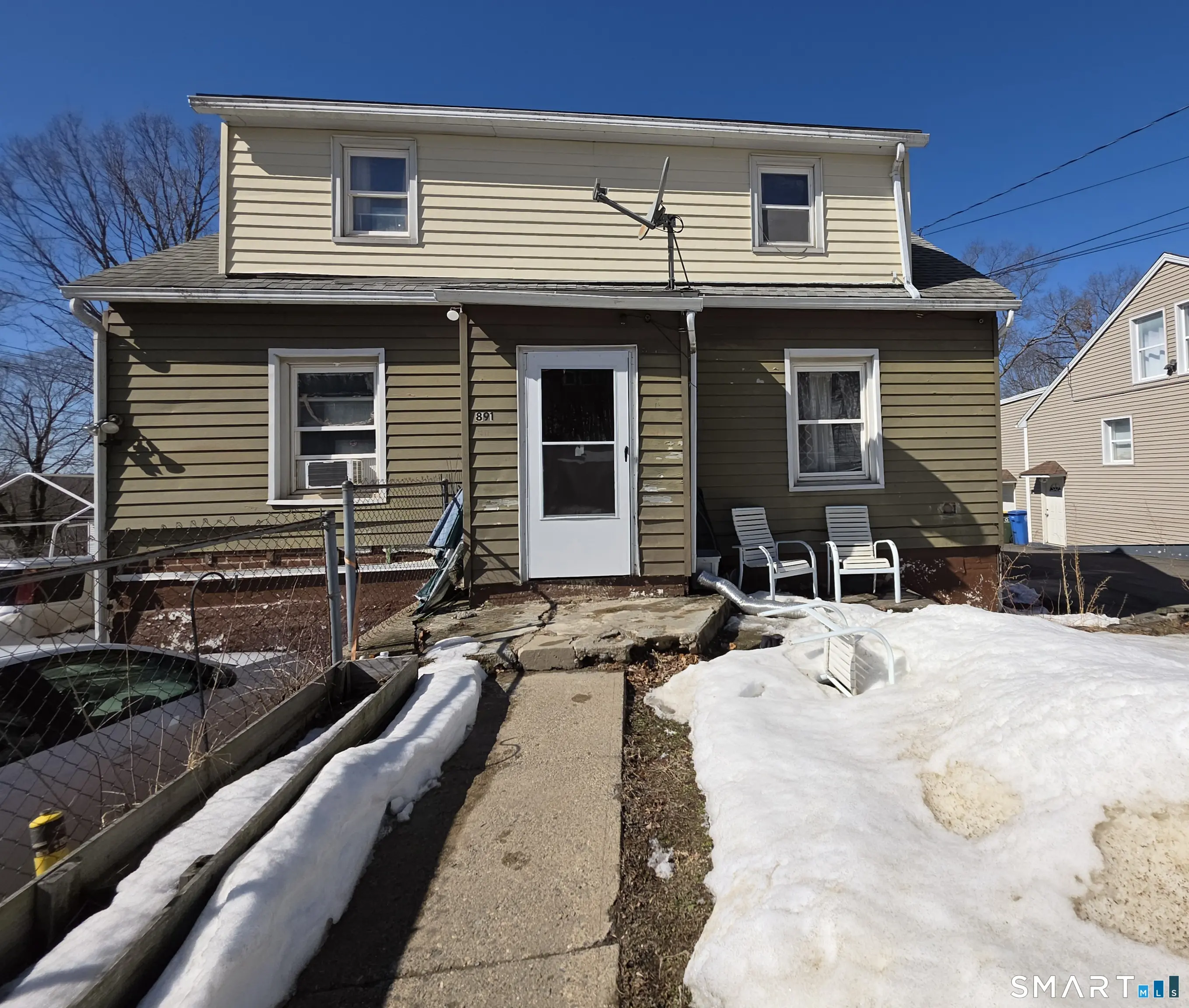 891 Pearl Lake Road, Waterbury