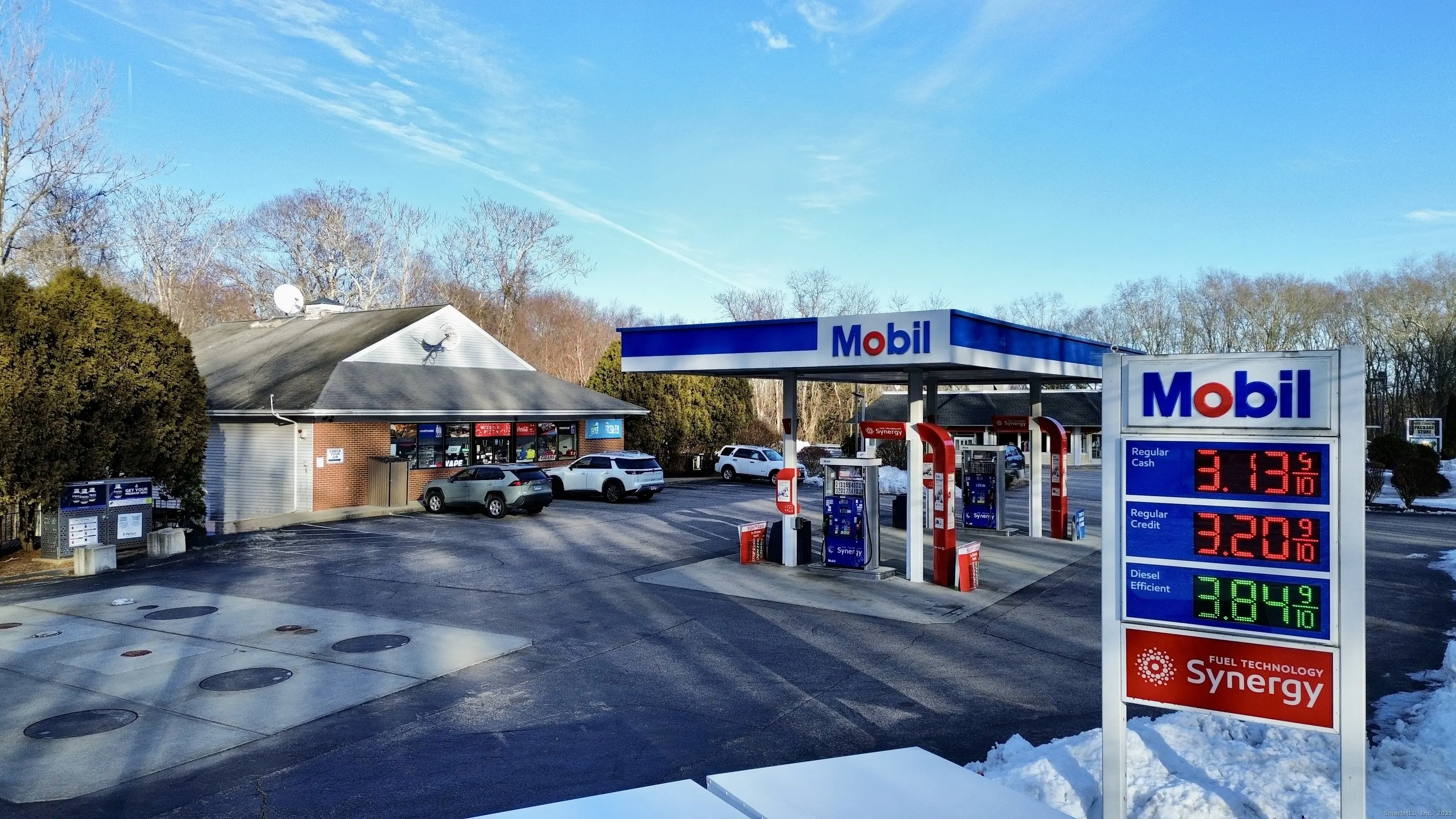 226 Norwich Westerly Road, North Stonington