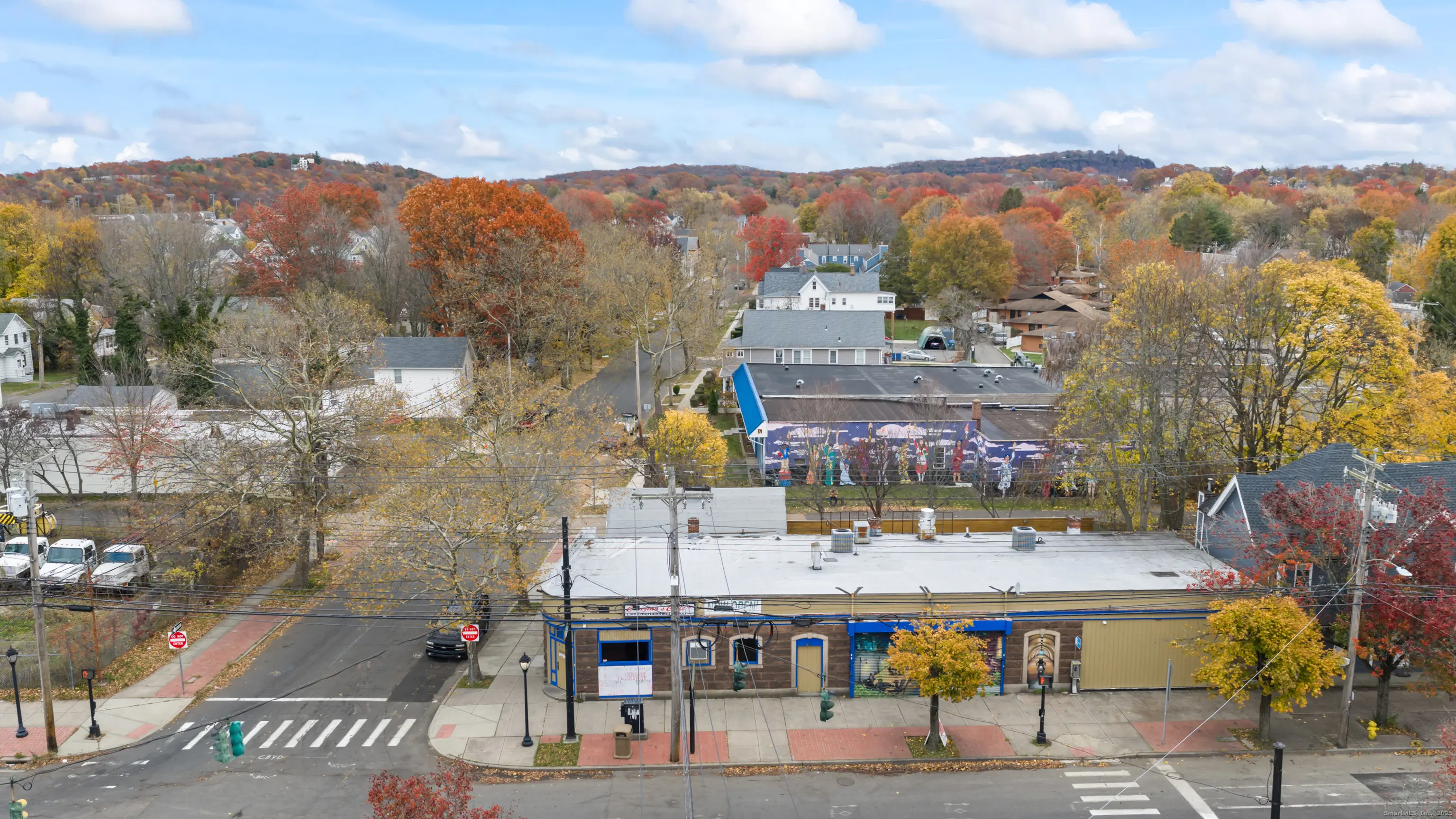 811 Dixwell Avenue, Hamden