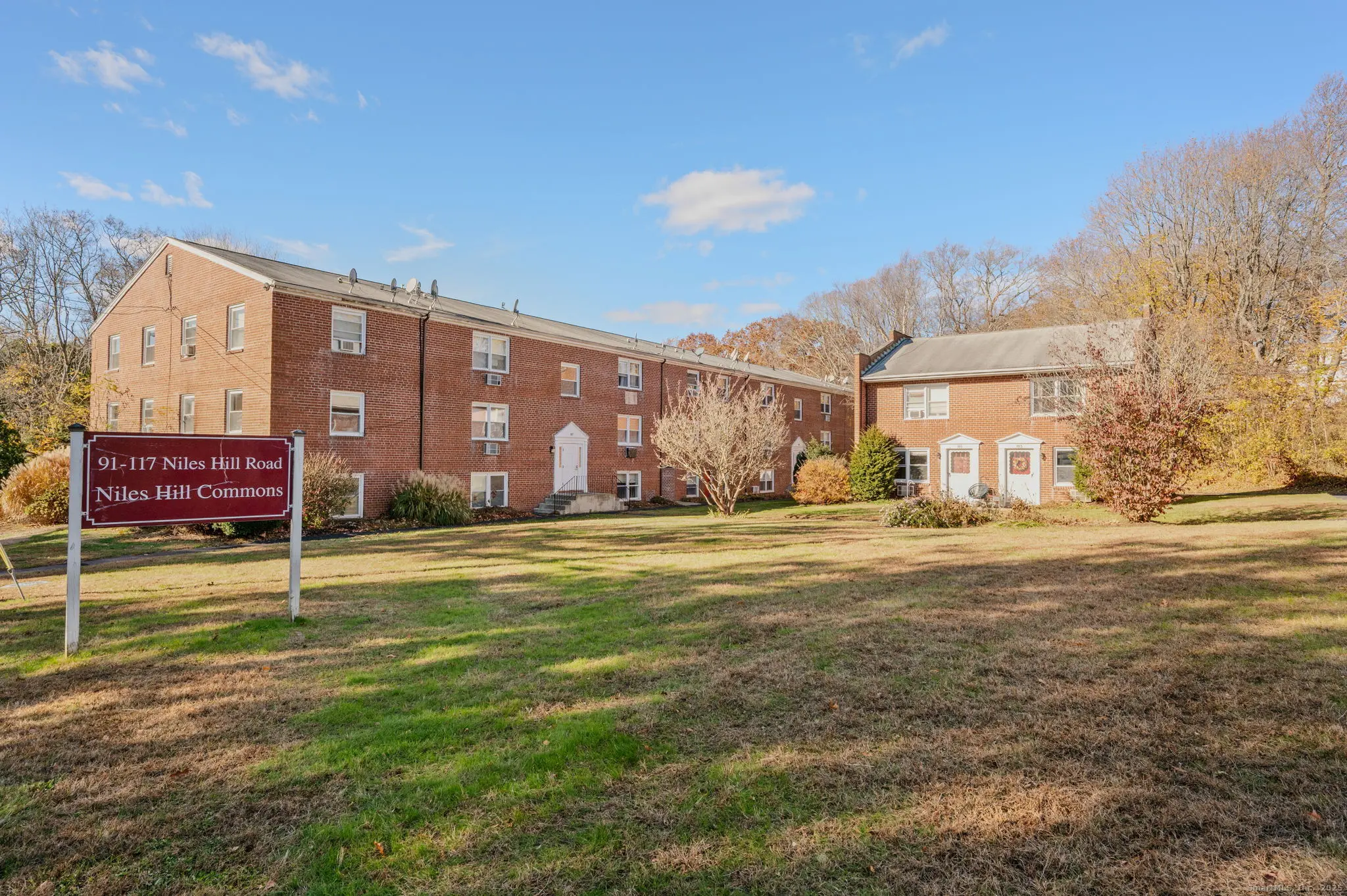 111 Niles Hill Road B, New London