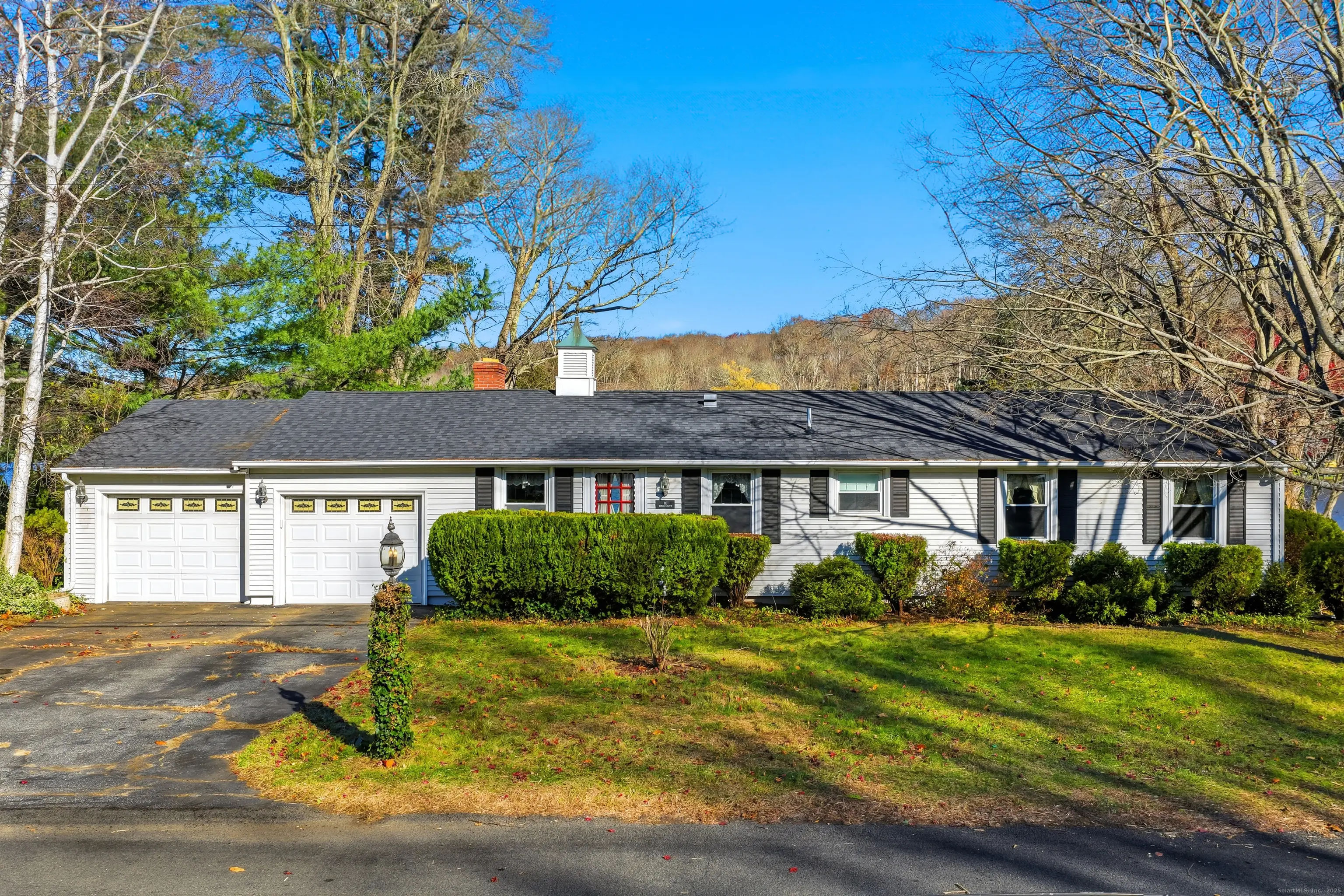 16 Cubles Drive, East Lyme