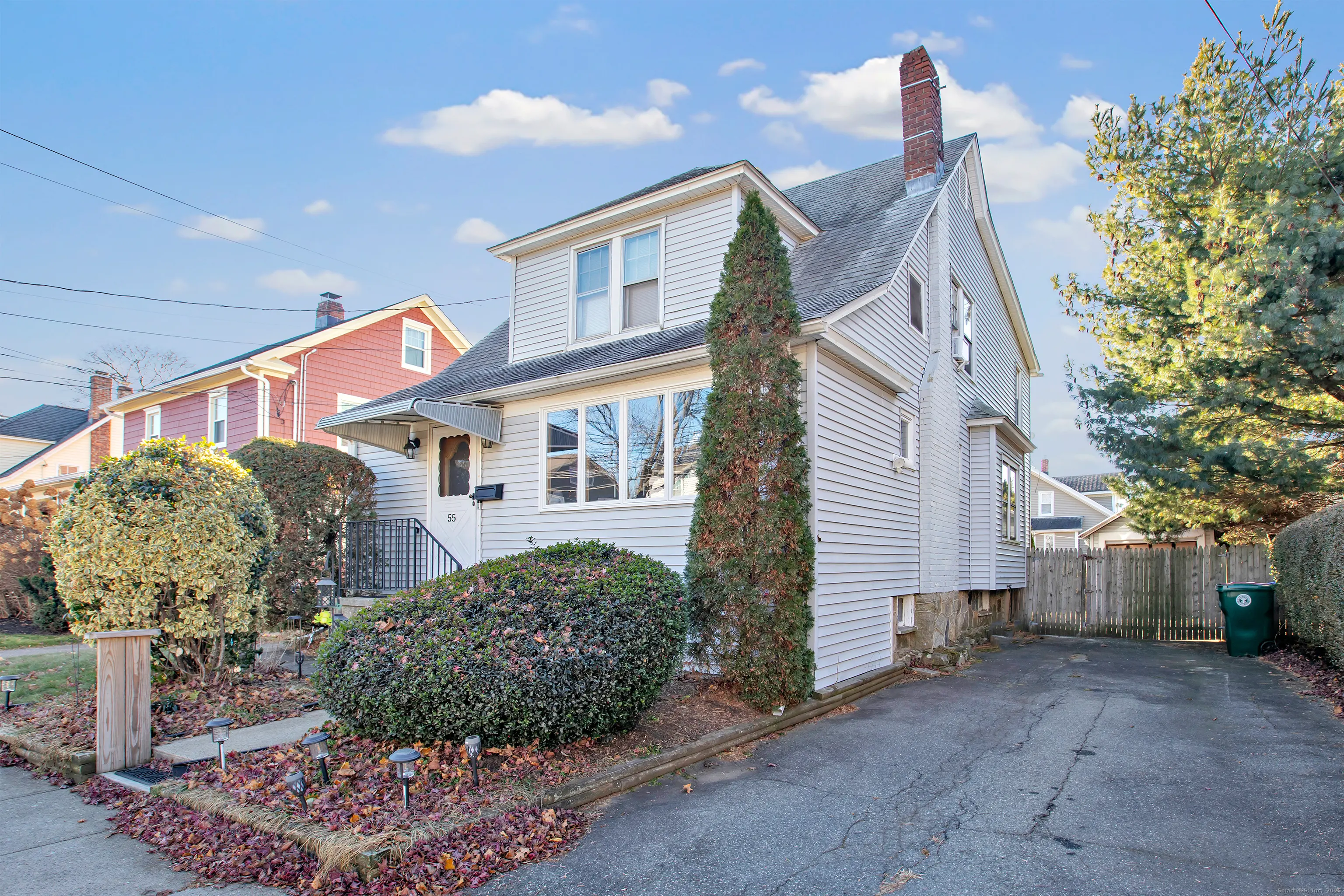 55 Glenwood Avenue, Stratford