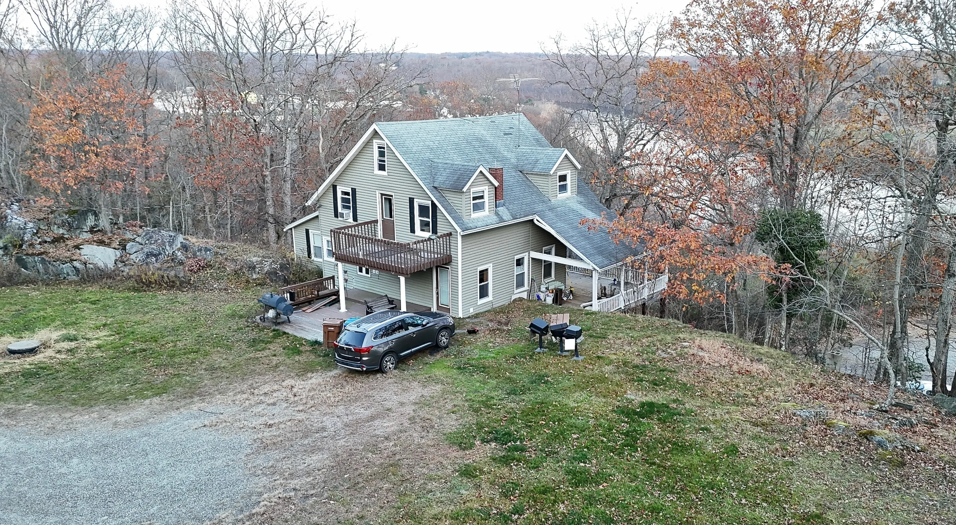 88 Rocky Rest Road, Shelton