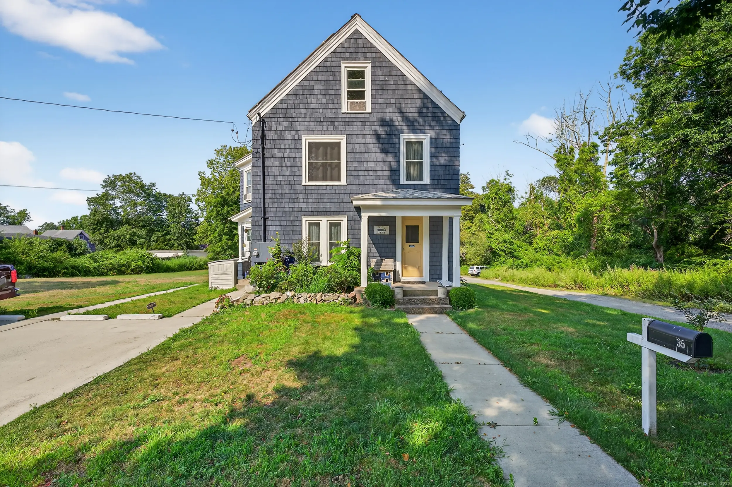 35 Menghi Street, New London