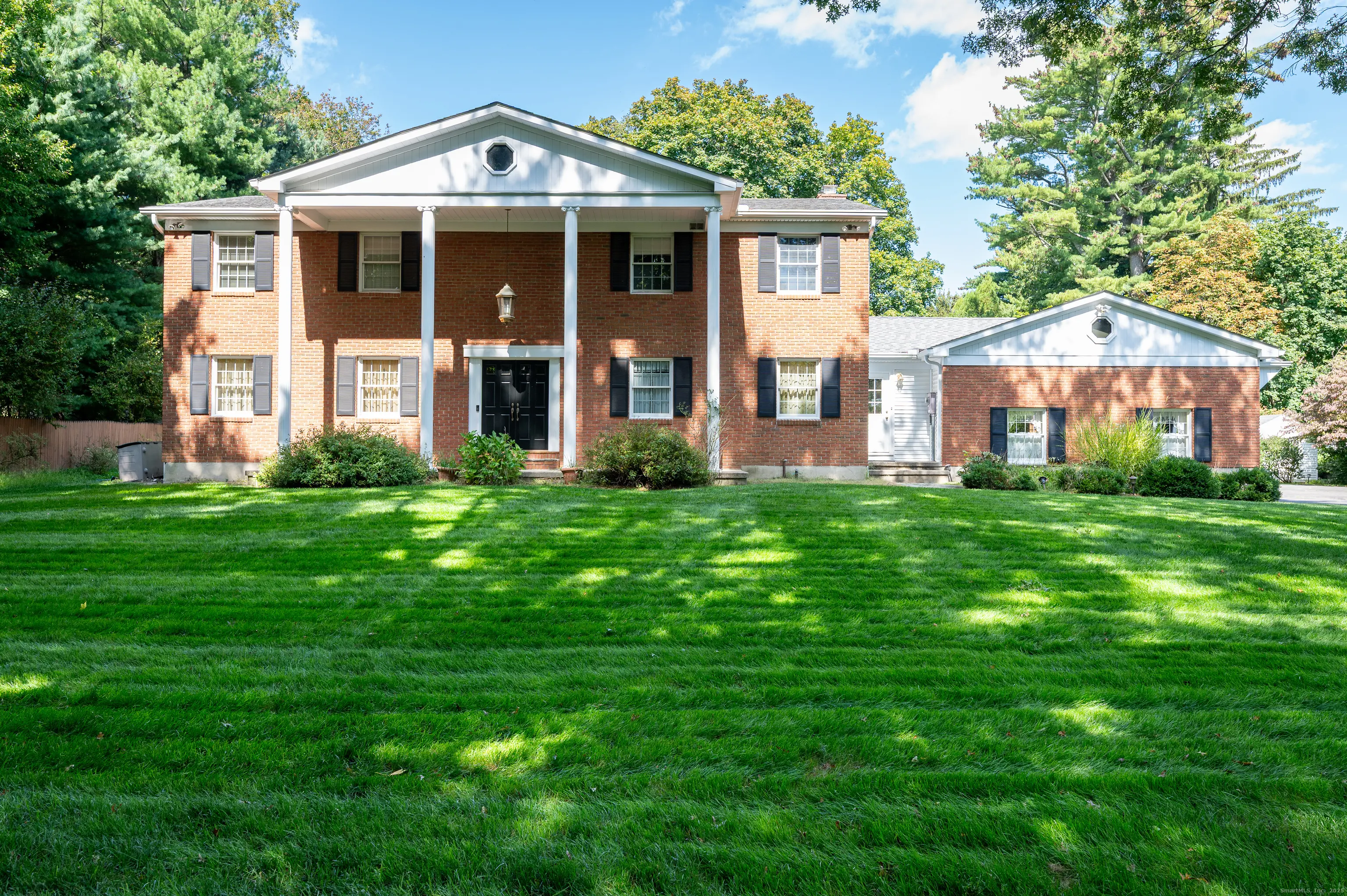 136 Knobloch Lane, Stamford