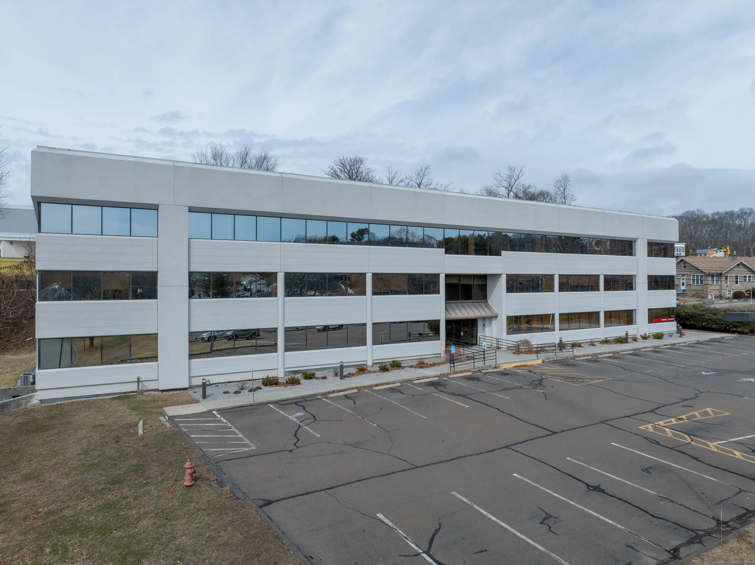 400 Bayonet Street, New London