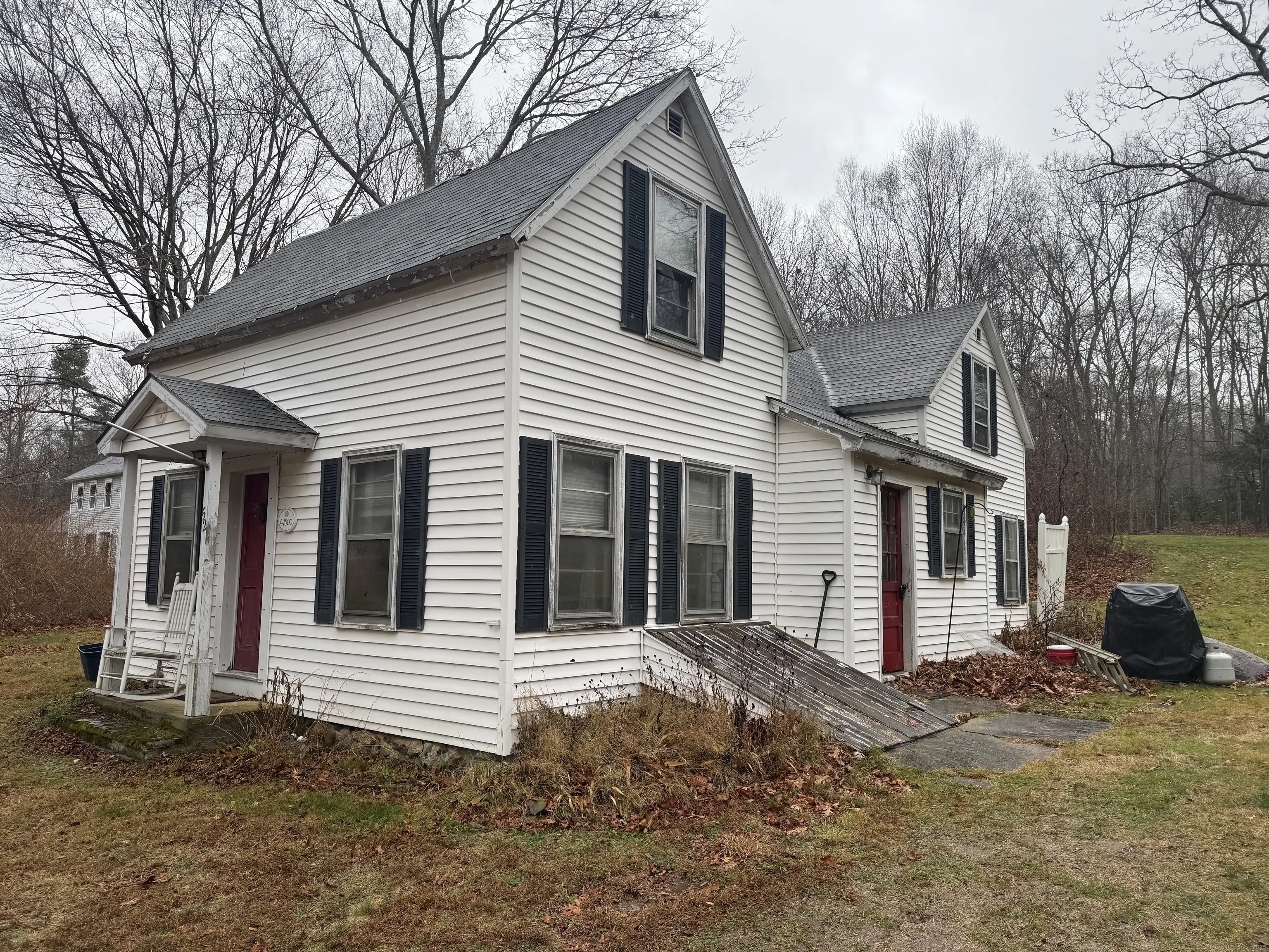 52 Lovers Lane, East Lyme