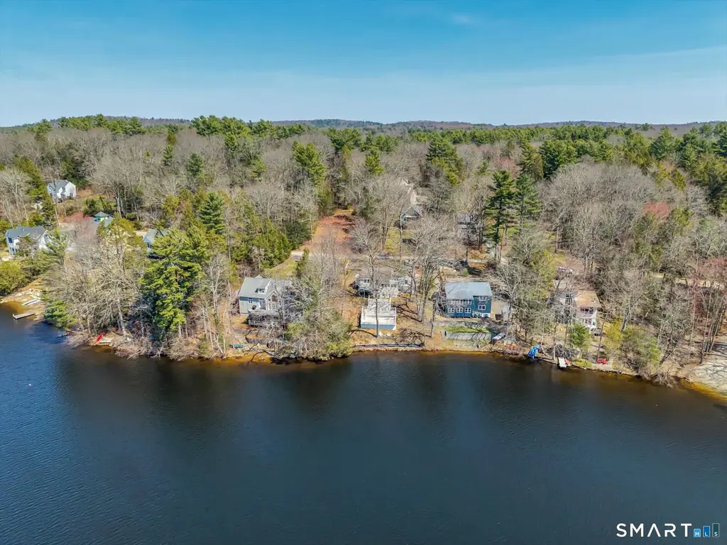 60 Indian Spring Road, Woodstock