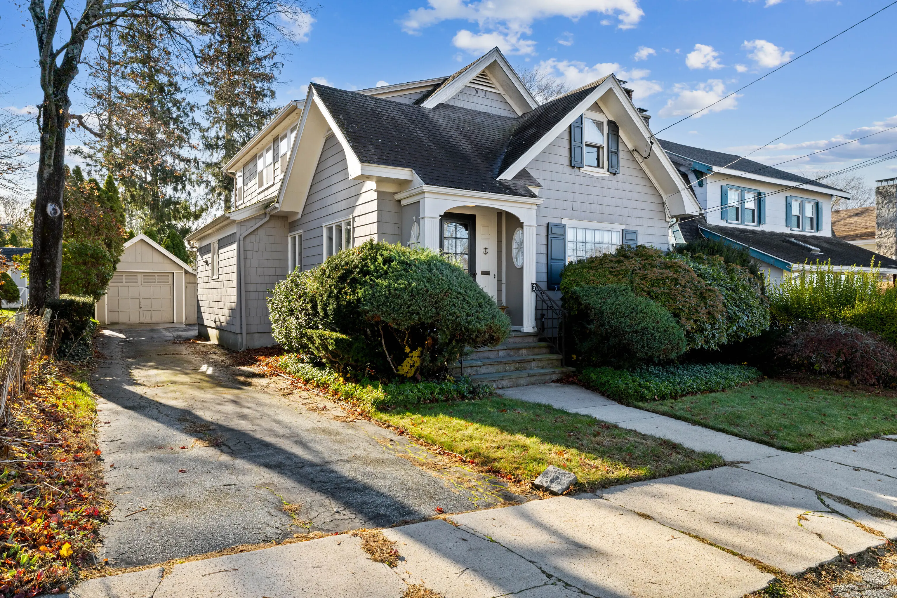 194 Thames Street, New London