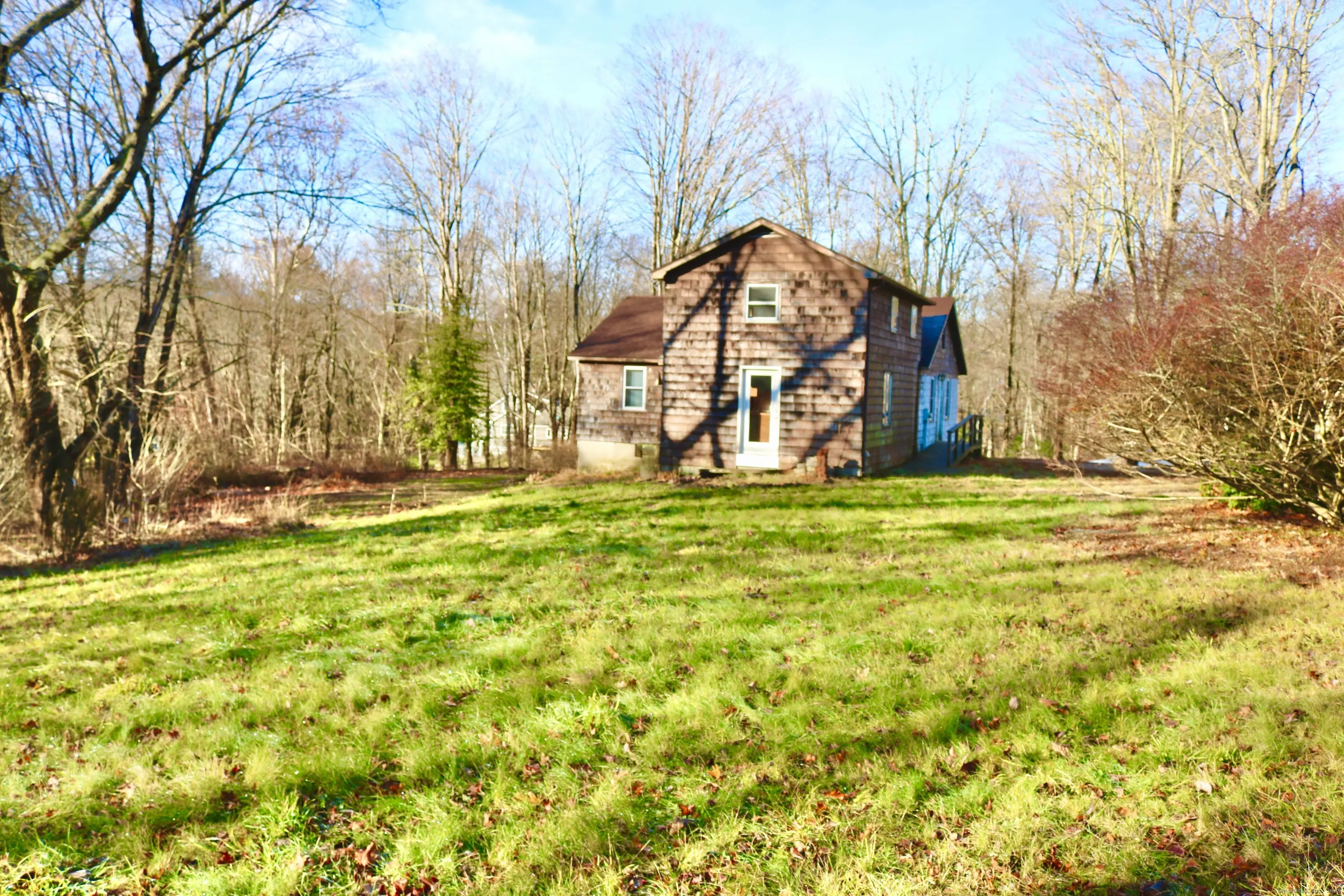 72 Reutemann Road, North Stonington