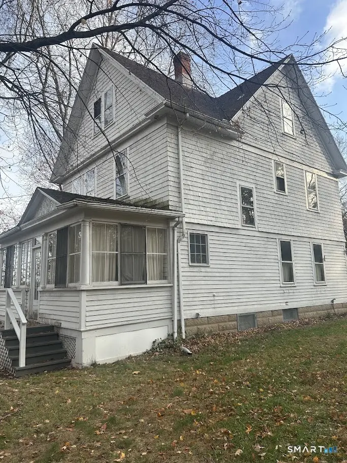 546 Church Hill Road, Trumbull