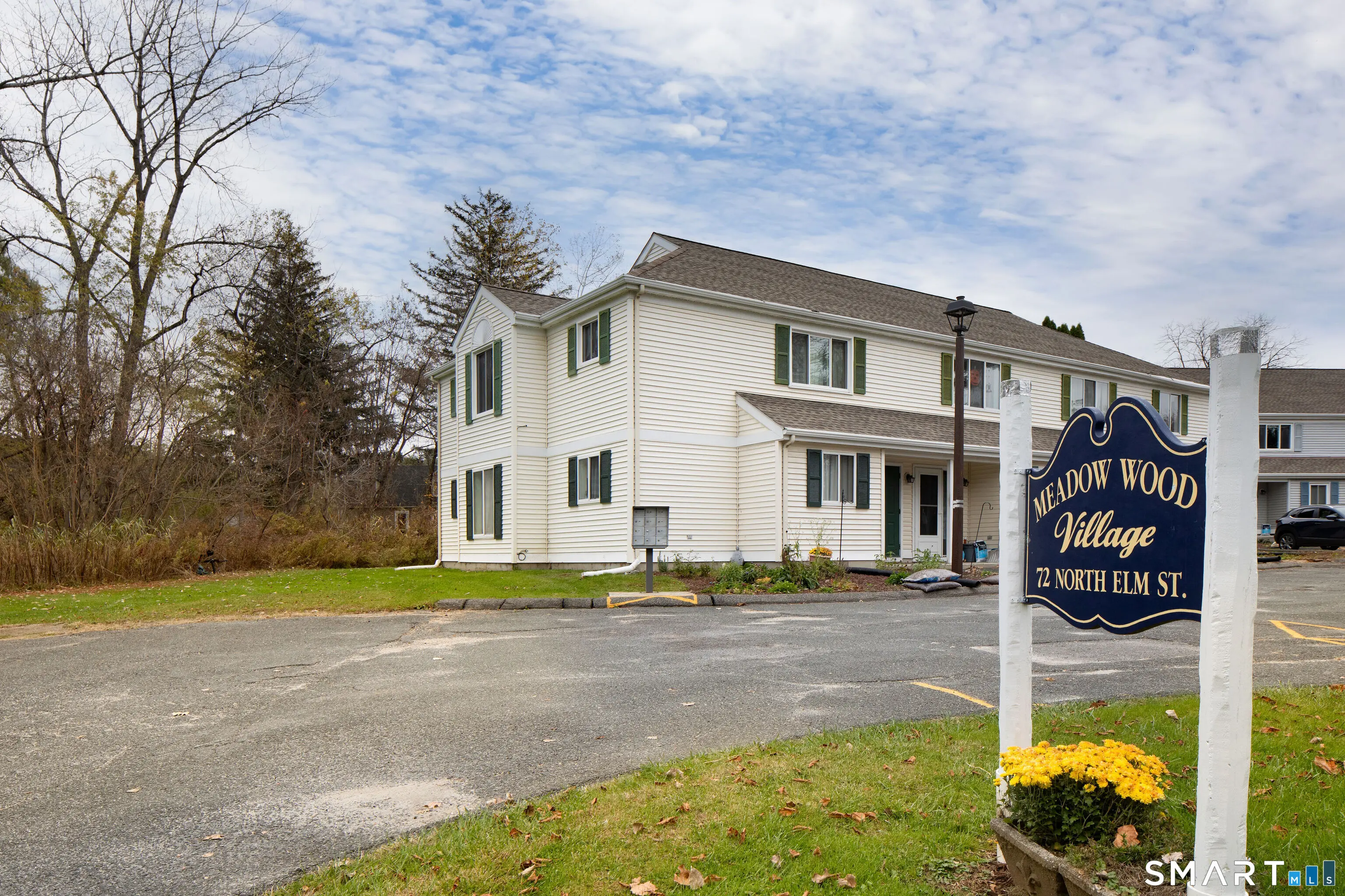 72 North Elm Street Apt 2a, North Canaan