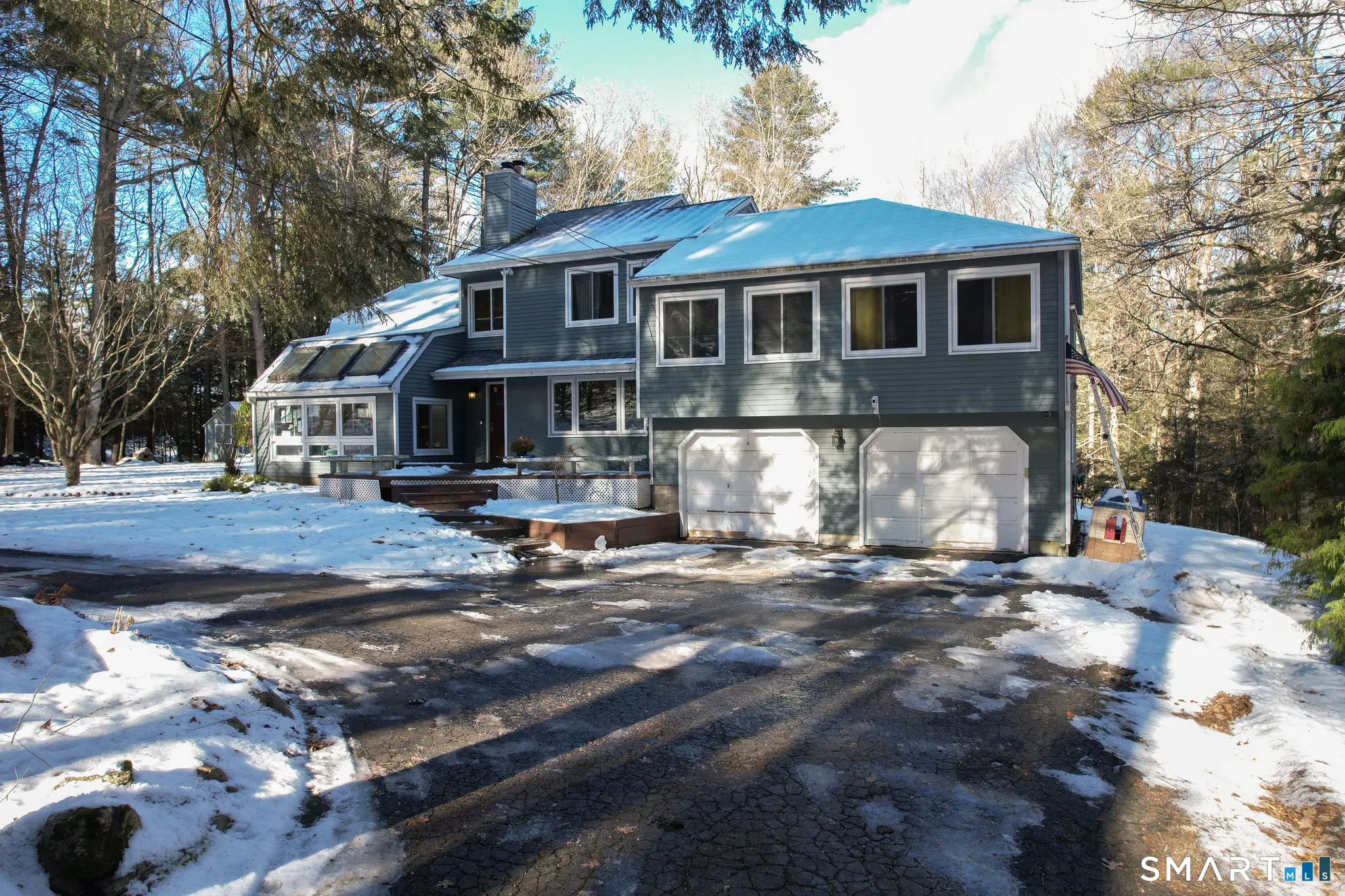 40 Den Road, New Hartford