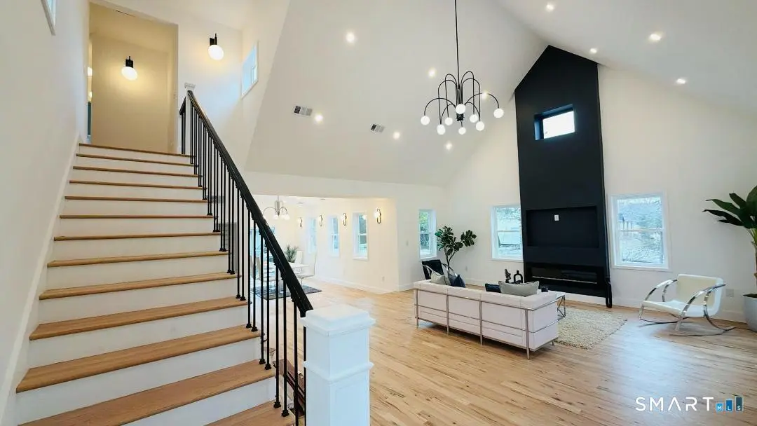 244 Cow Hill Road, Clinton