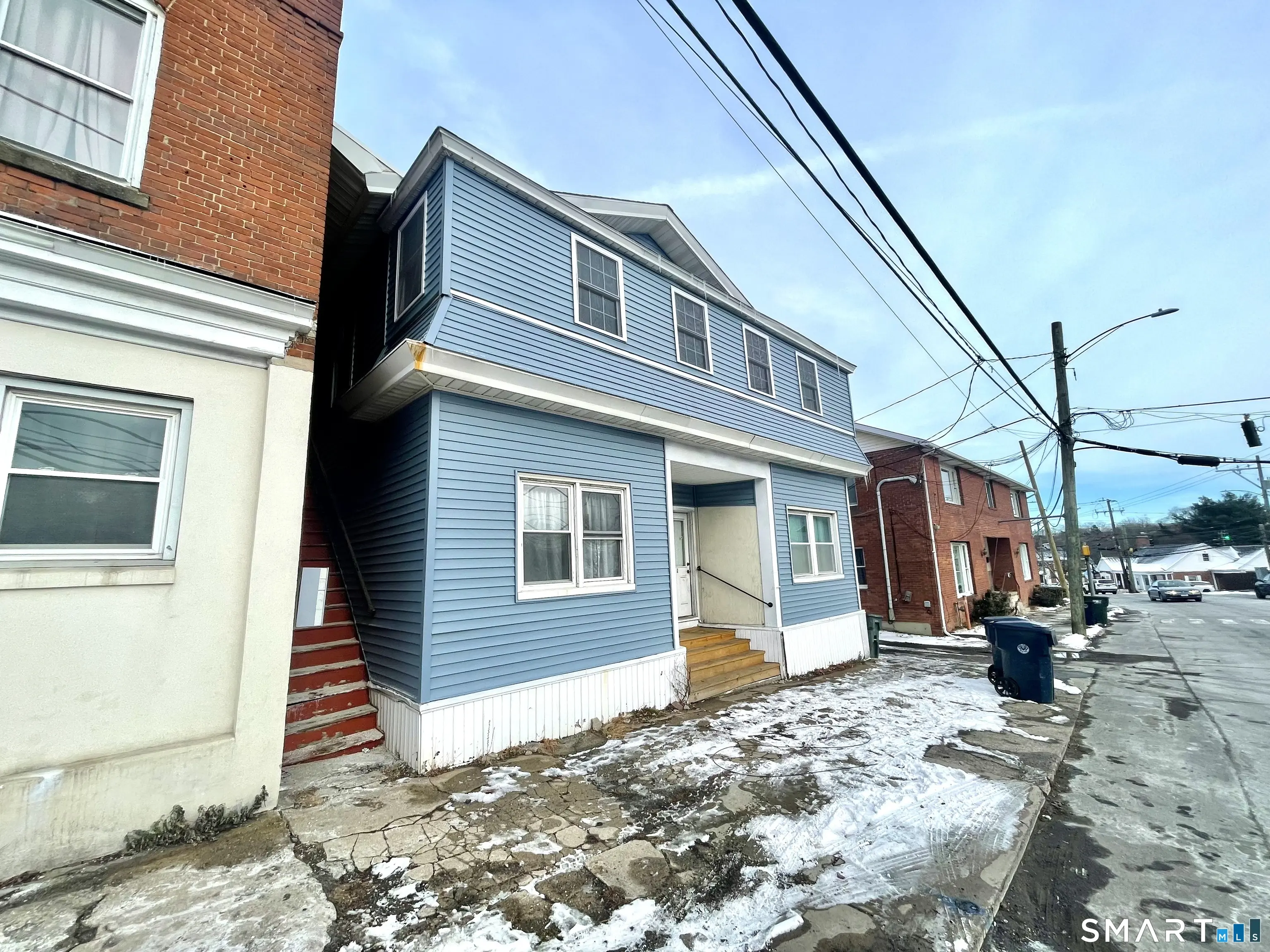 218 Main Street, Plymouth