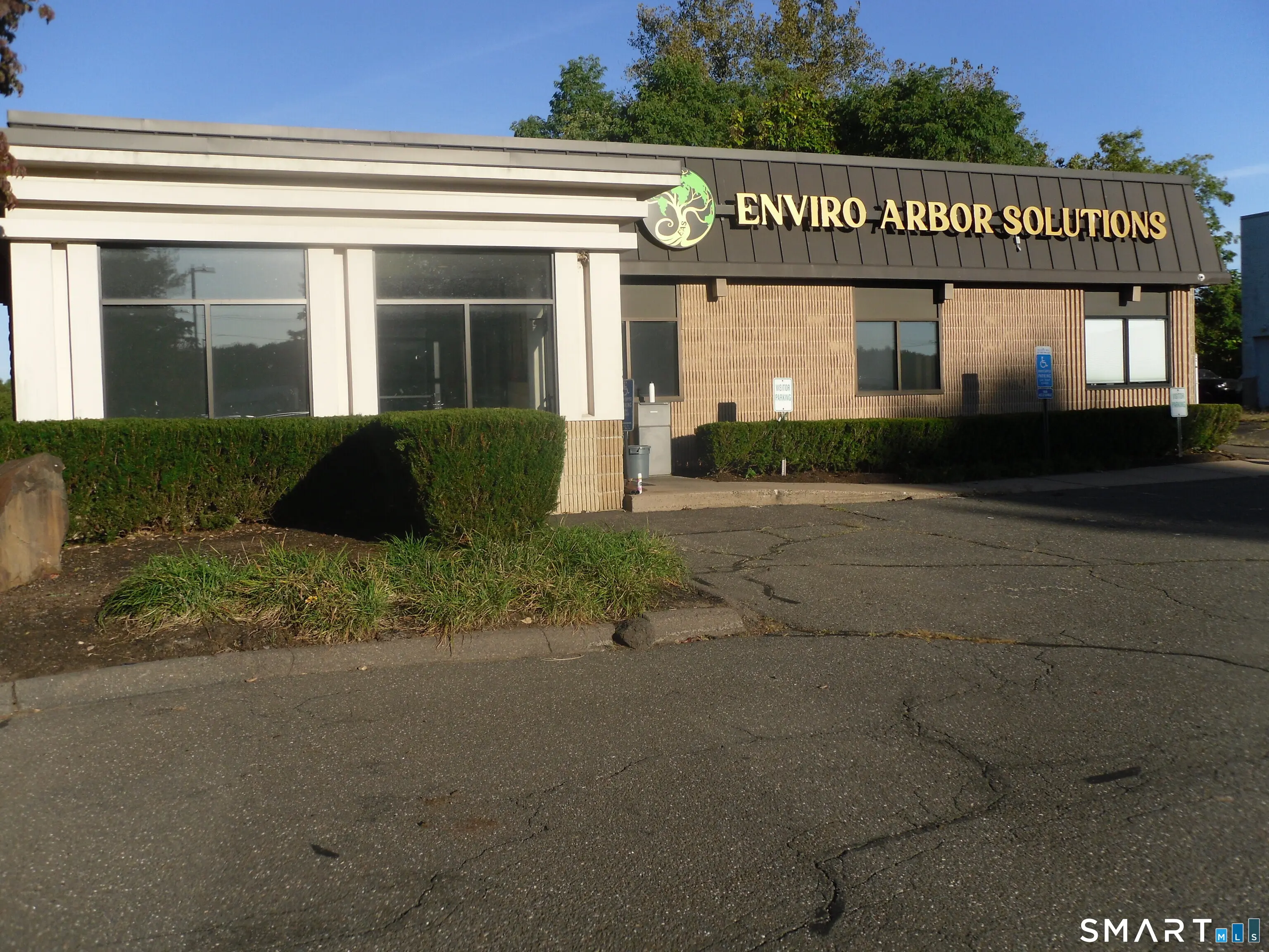 8 Ella Grasso Turnpike, Windsor Locks