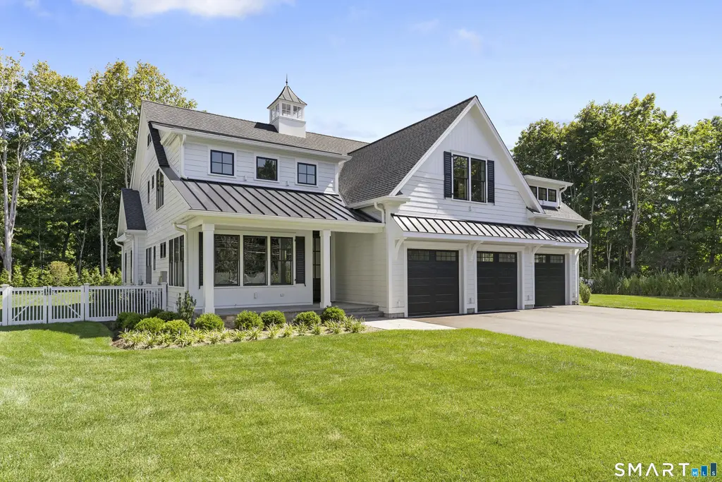 92 Scotland Avenue, Madison