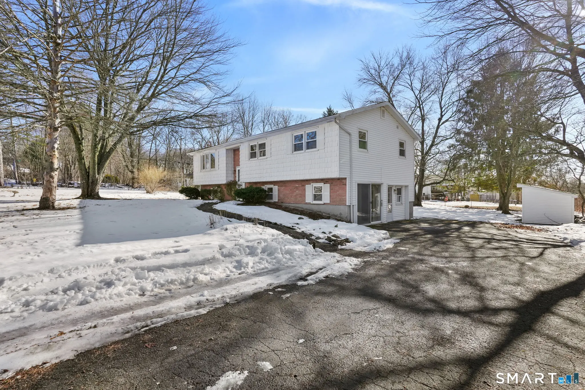 1 Winfield Avenue, Wolcott