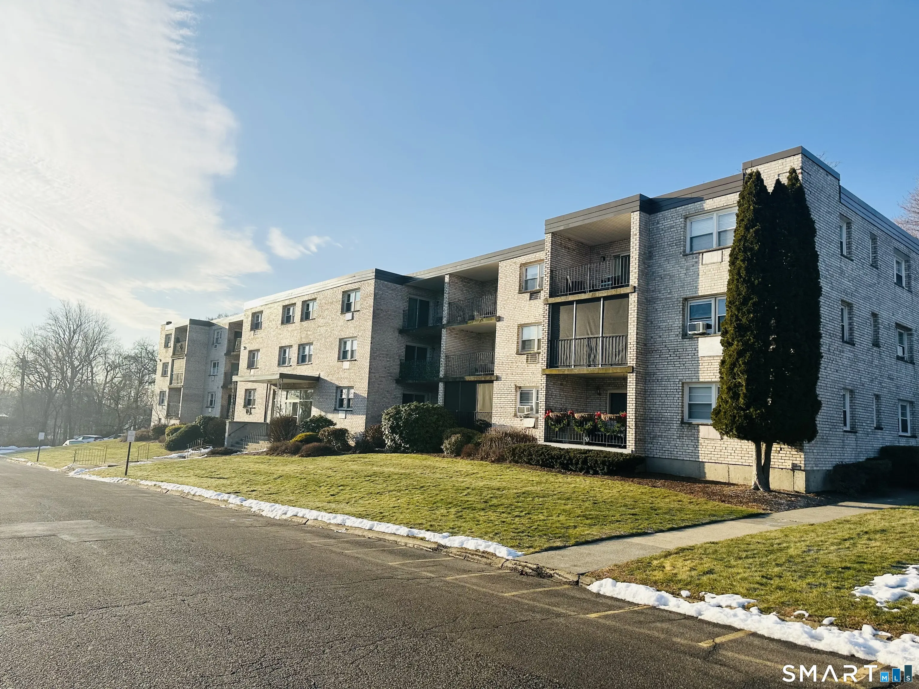 308 Meadowside Road Apt 311, Milford