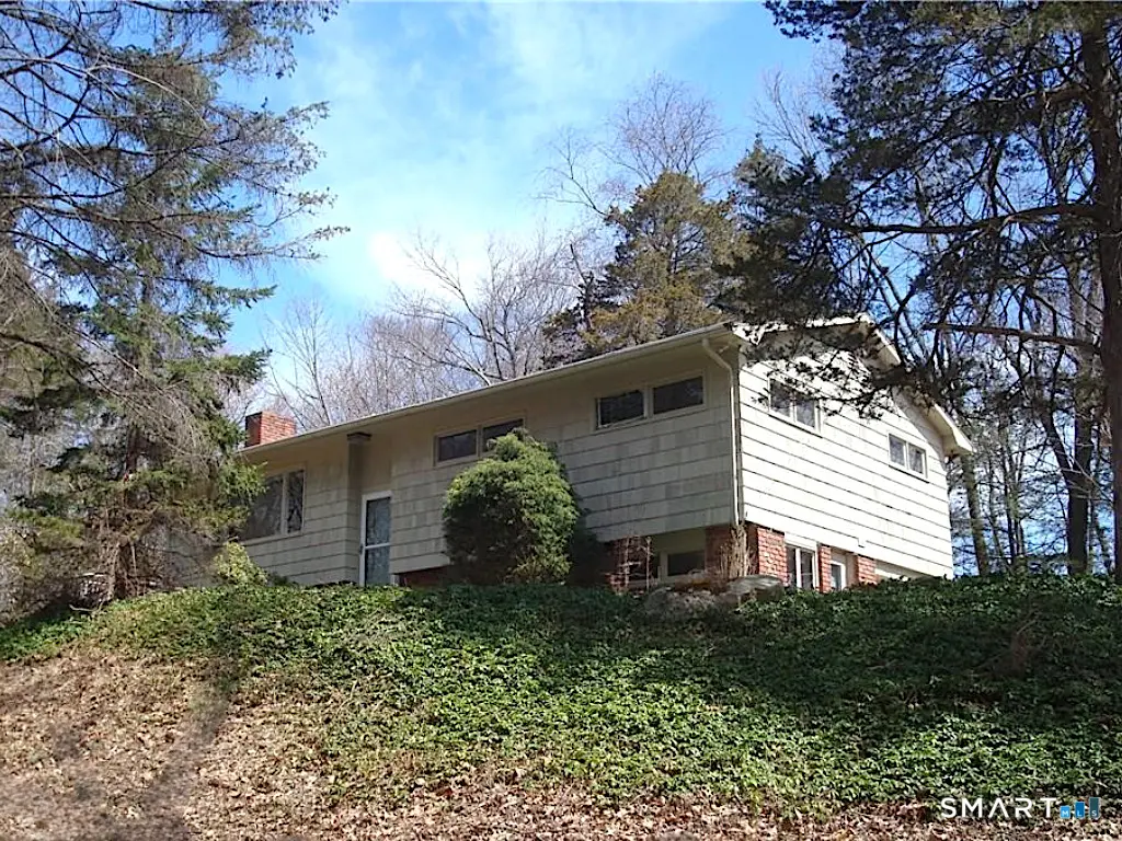146 Scribner Hill Road, Wilton