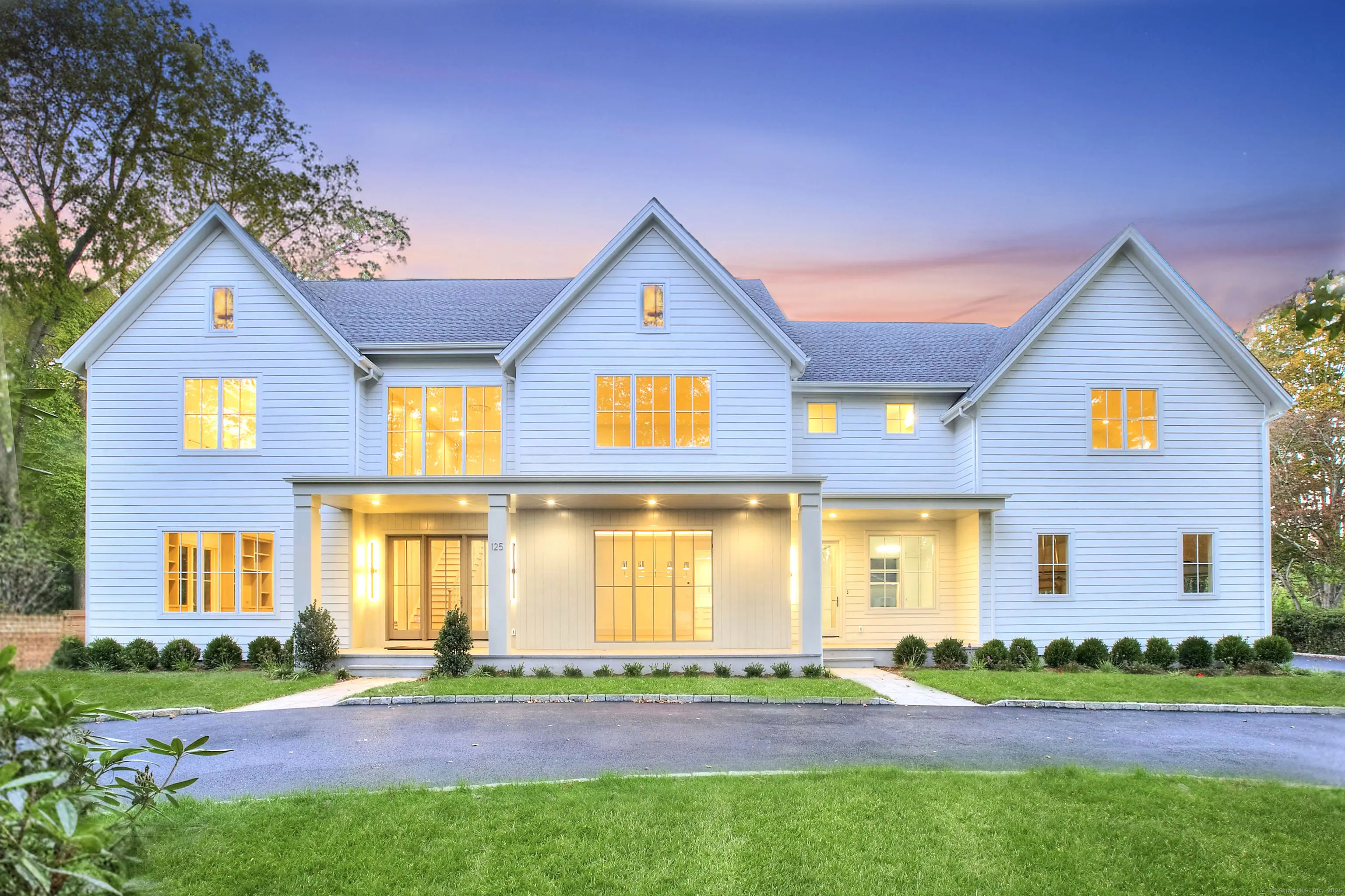 125 Old Road, Westport