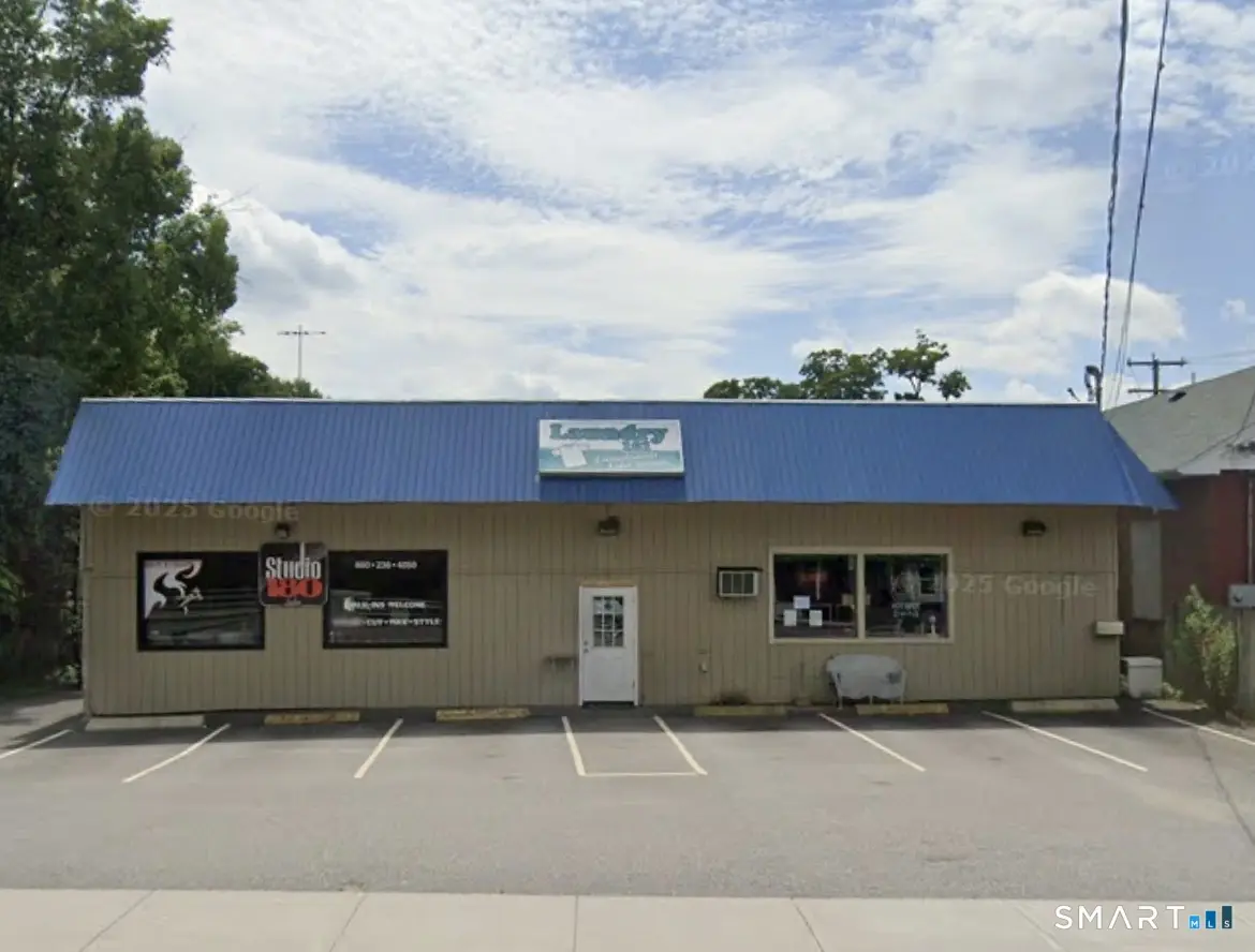 180 Holabird Avenue, Winchester