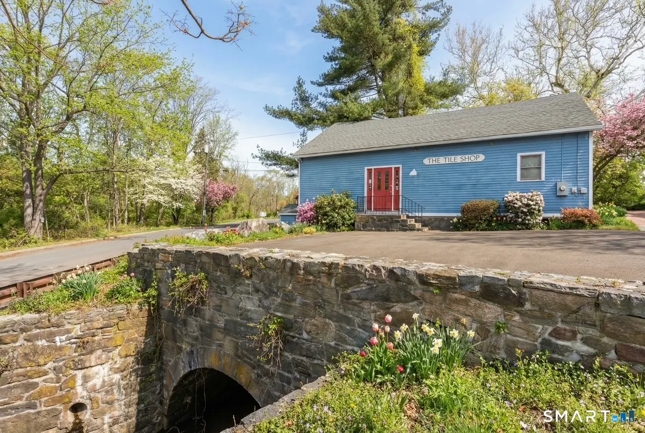 51 Mill Road, Guilford