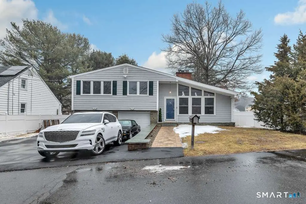 110 Grenelle Street, Bridgeport