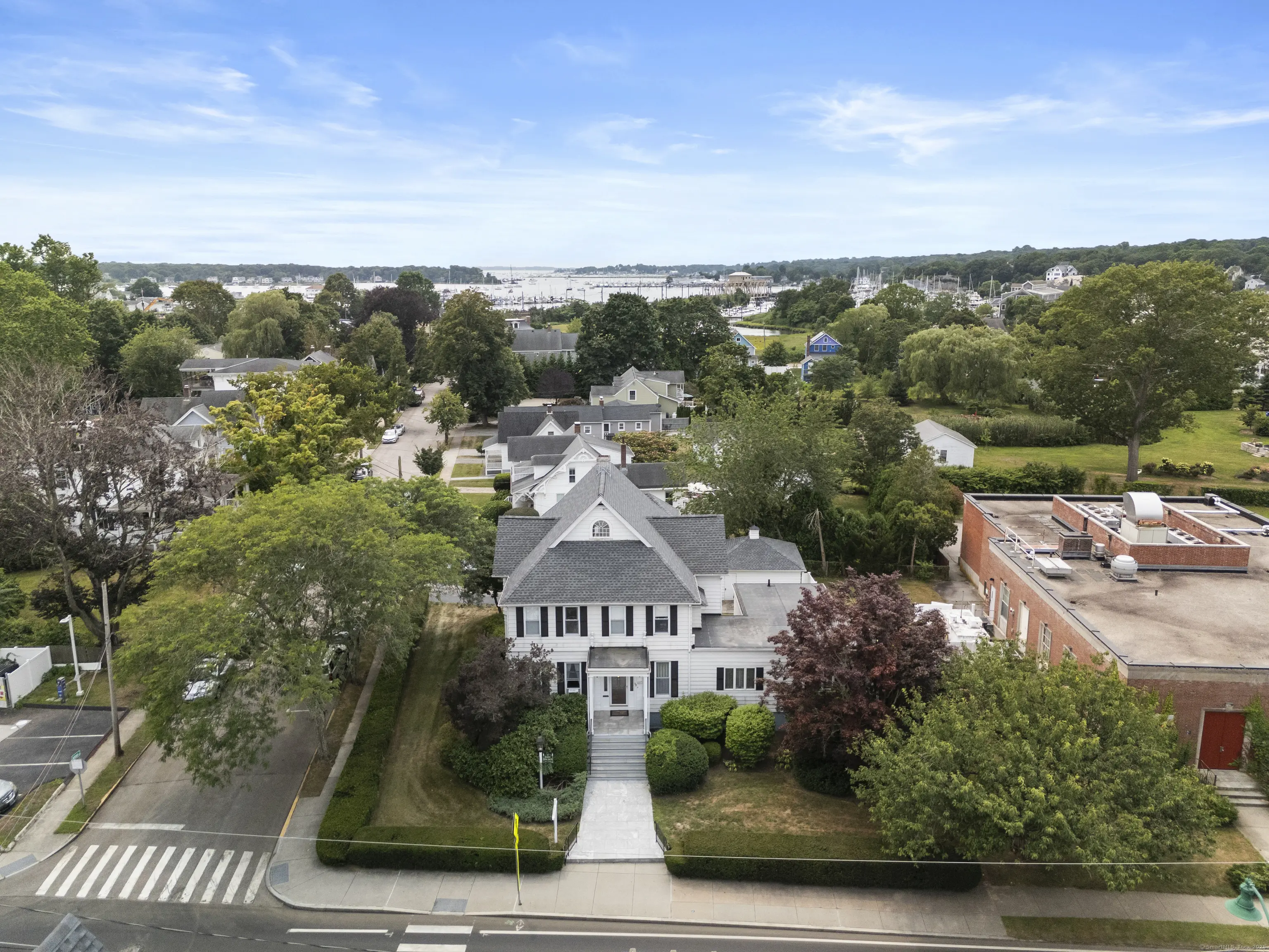 32 East Main Street, Stonington