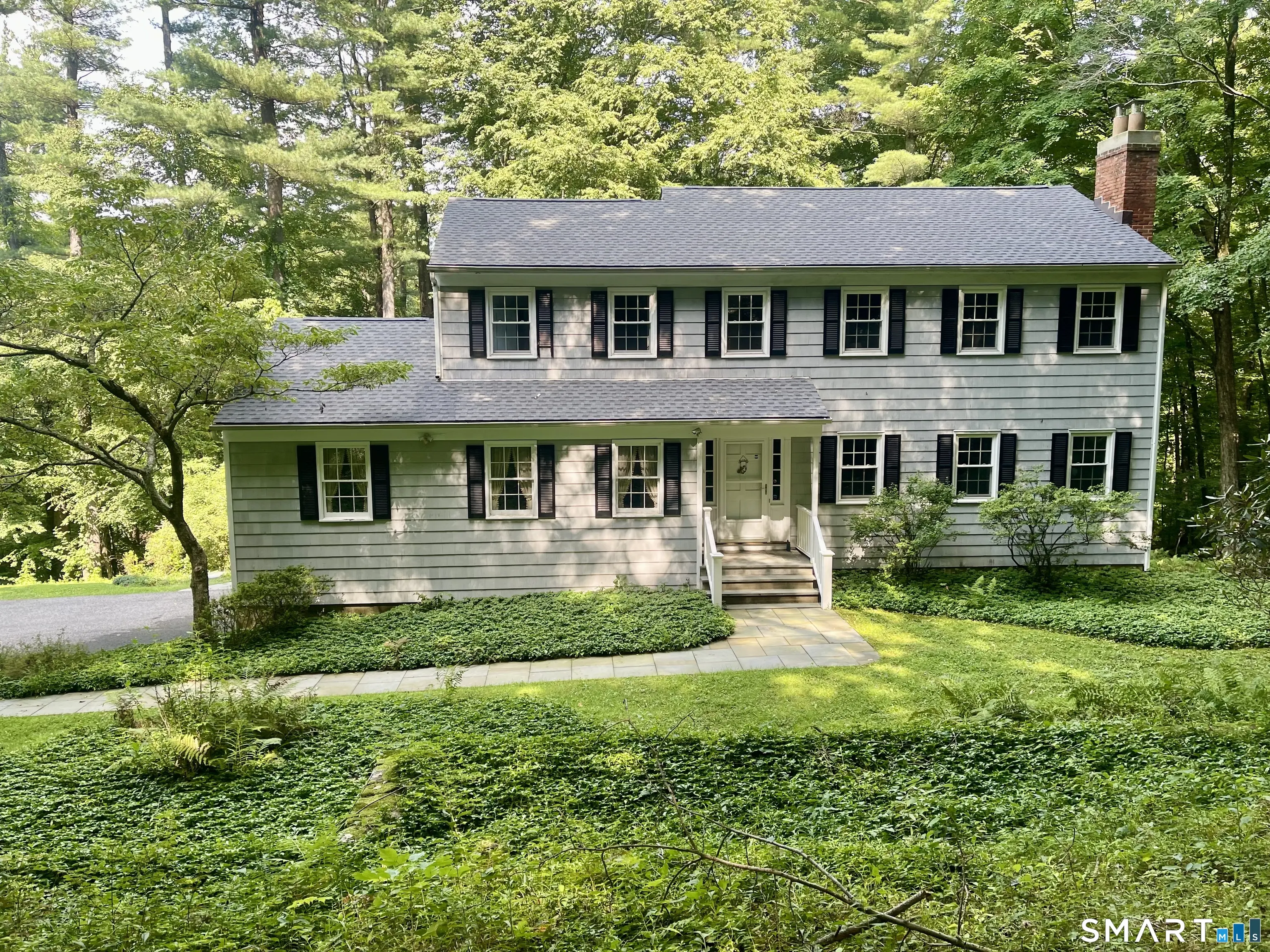268 Umpawaug Road, Redding