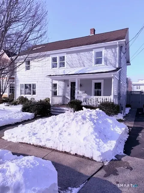 11 Roland Avenue, Norwalk